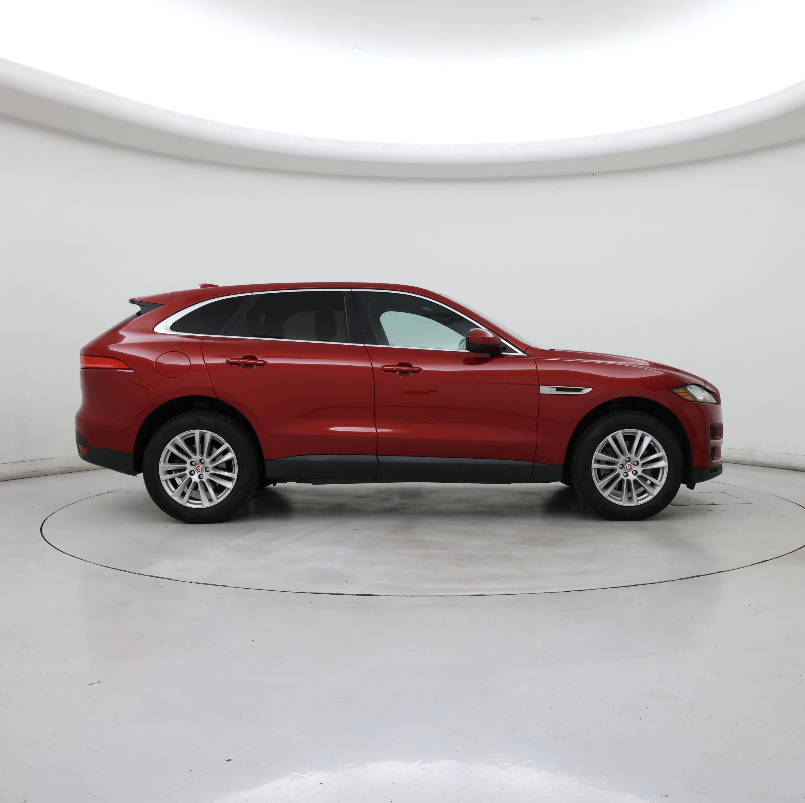 Thumbnail: 2018 Jaguar F-Pace - 7