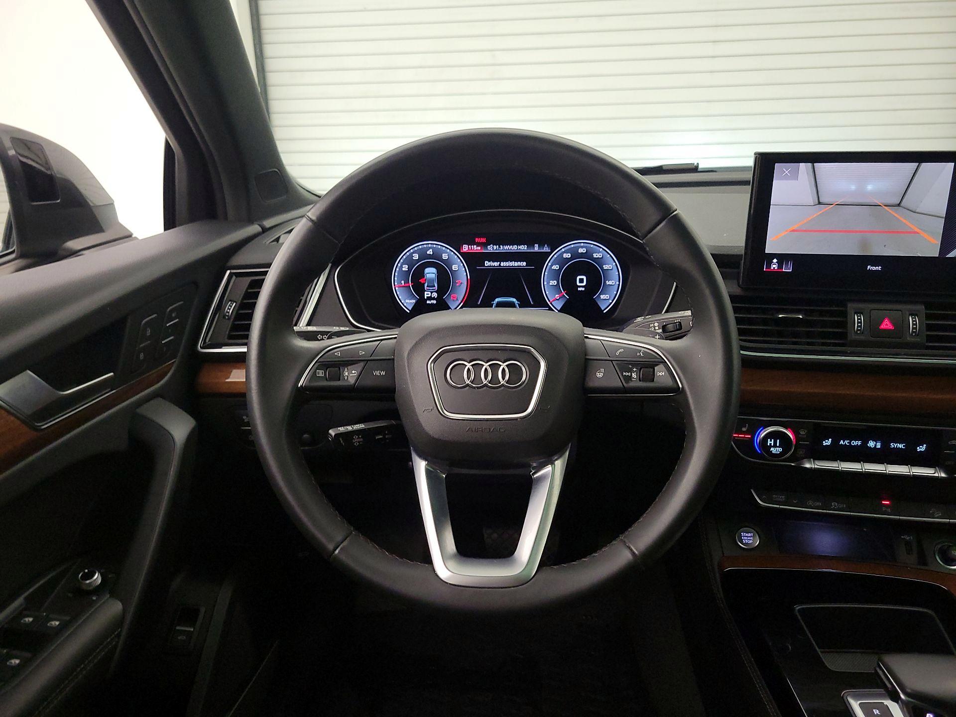 Thumbnail: 2022 Audi Q5 - 10