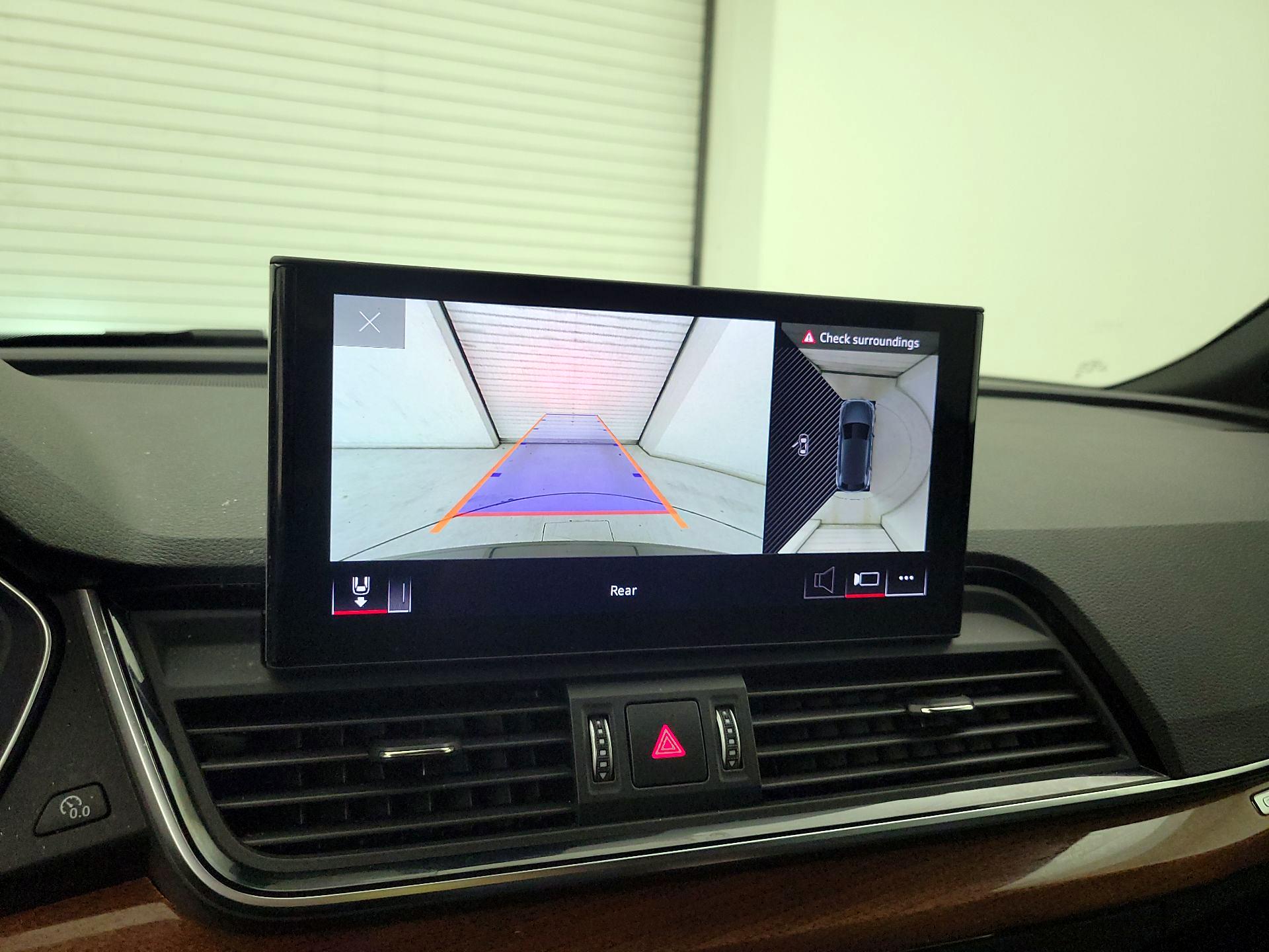 Thumbnail: 2022 Audi Q5 - 14