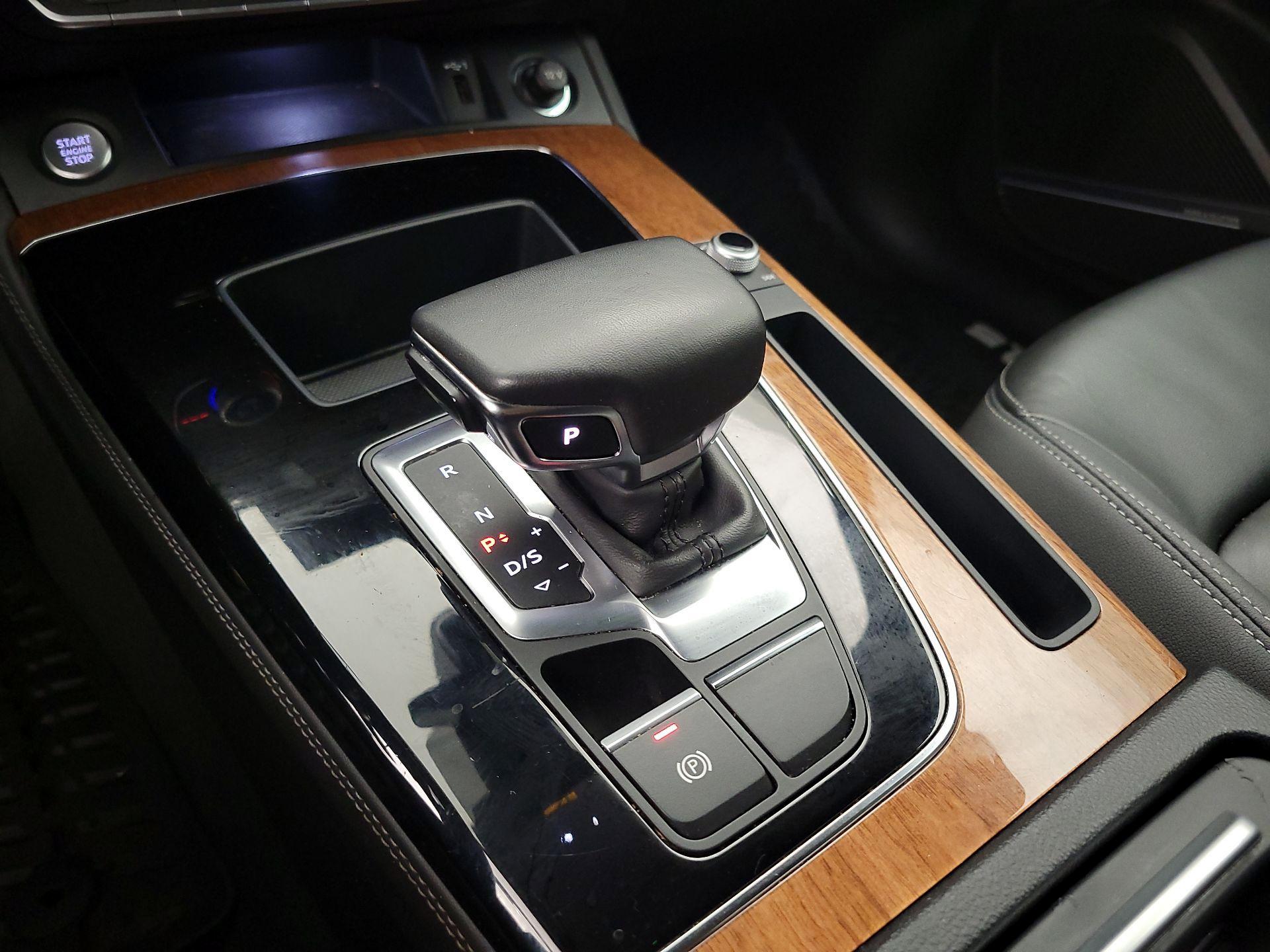 Thumbnail: 2022 Audi Q5 - 17