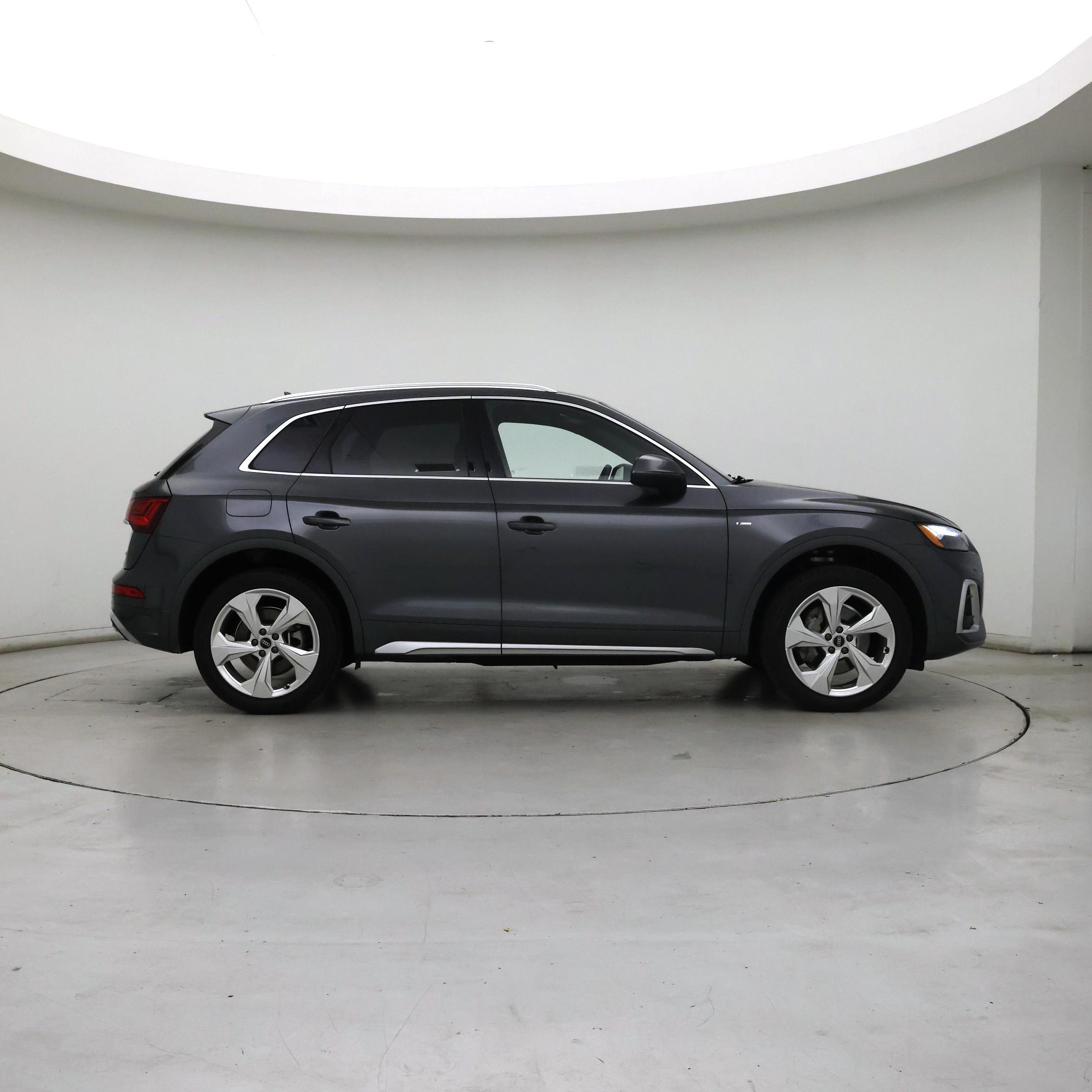 Thumbnail: 2022 Audi Q5 - 7