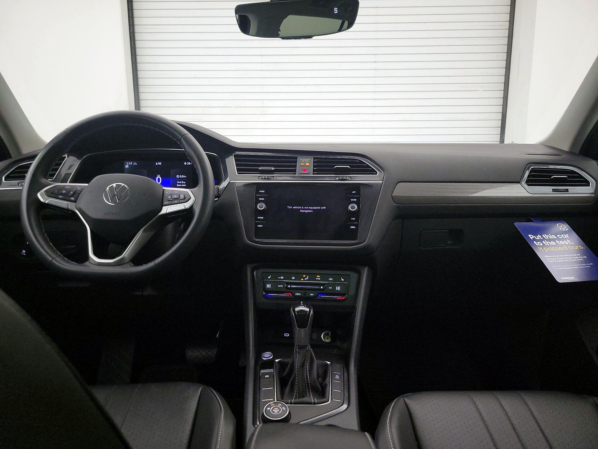 Thumbnail: 2022 Volkswagen Tiguan - 9