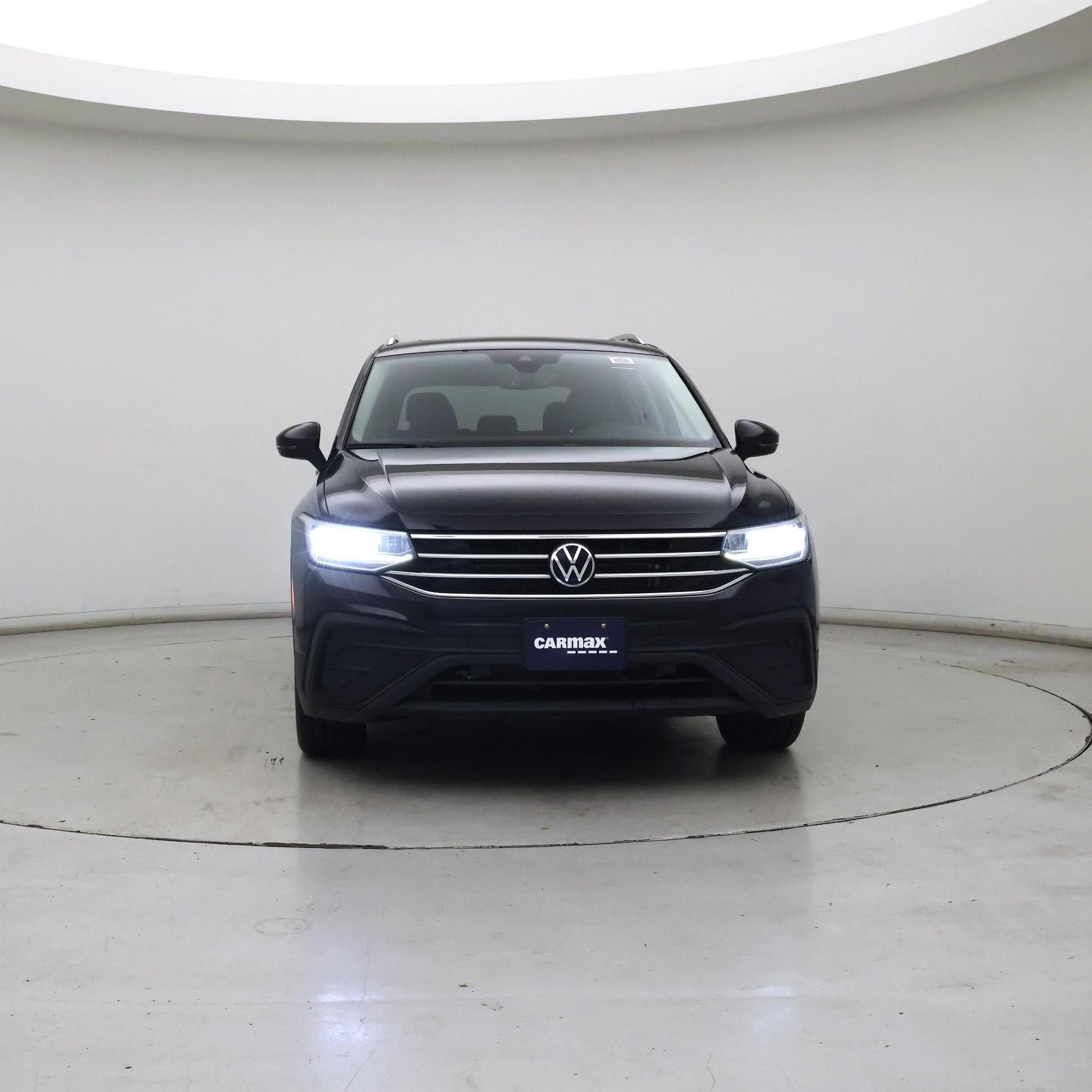 Thumbnail: 2022 Volkswagen Tiguan - 5