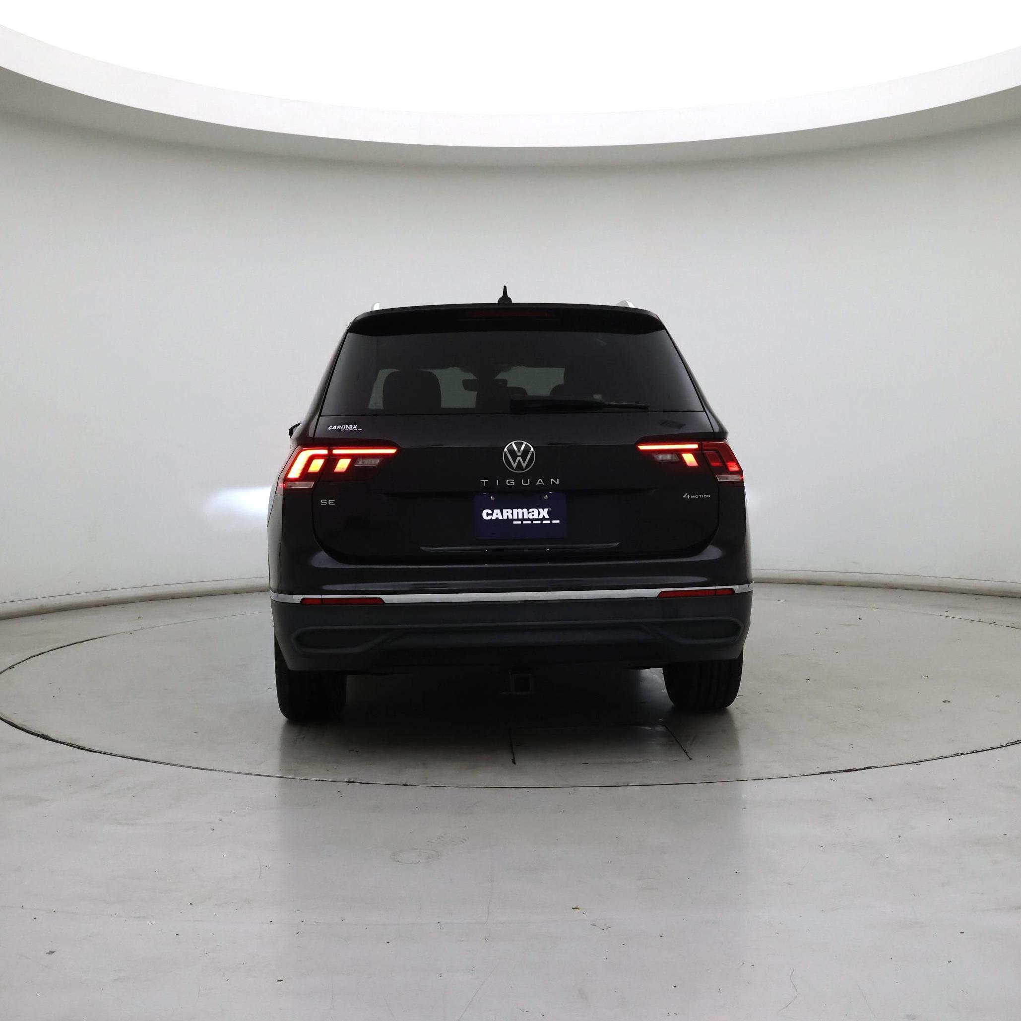 Thumbnail: 2022 Volkswagen Tiguan - 6