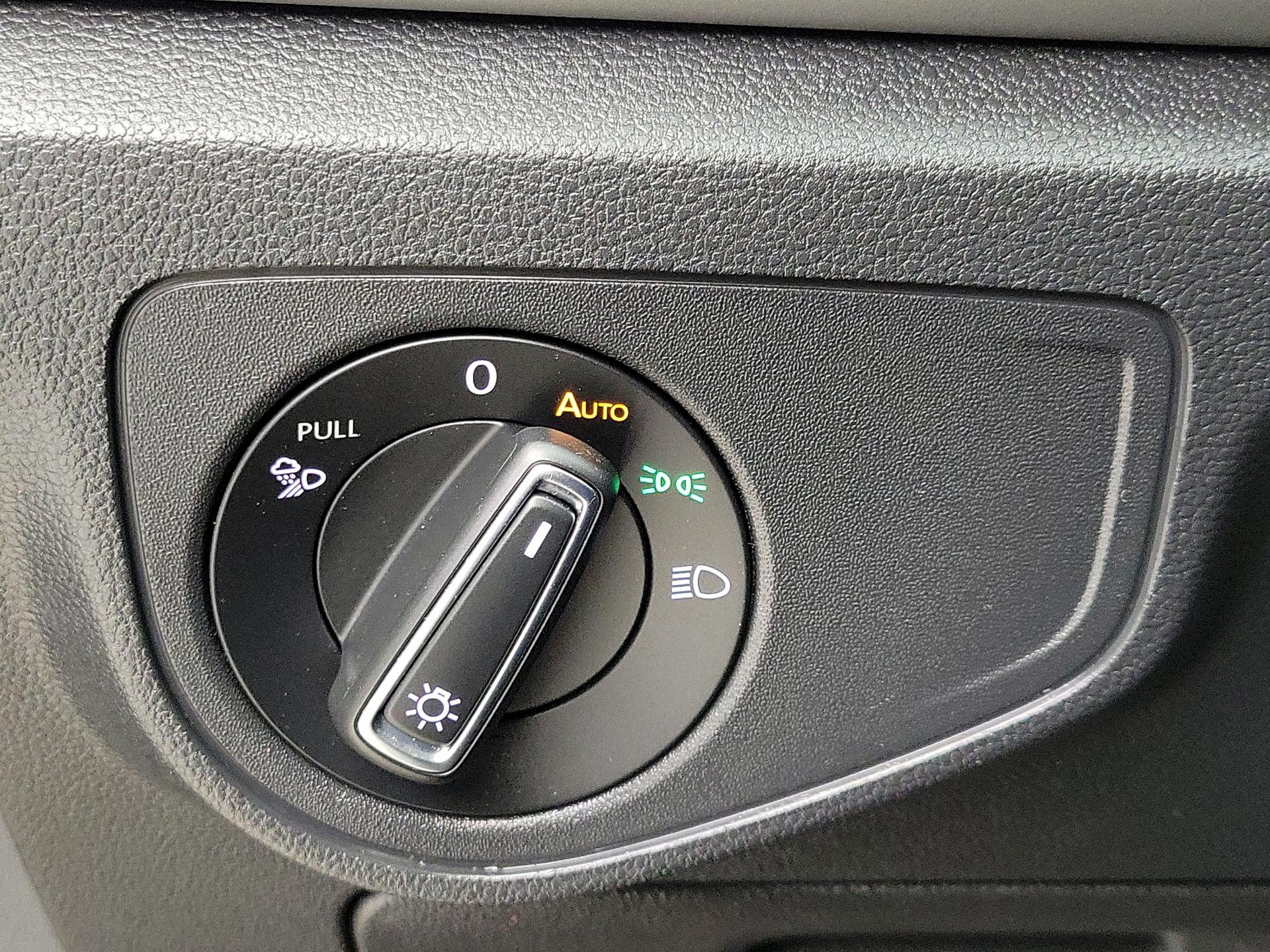 Thumbnail: 2023 Volkswagen Atlas - 13