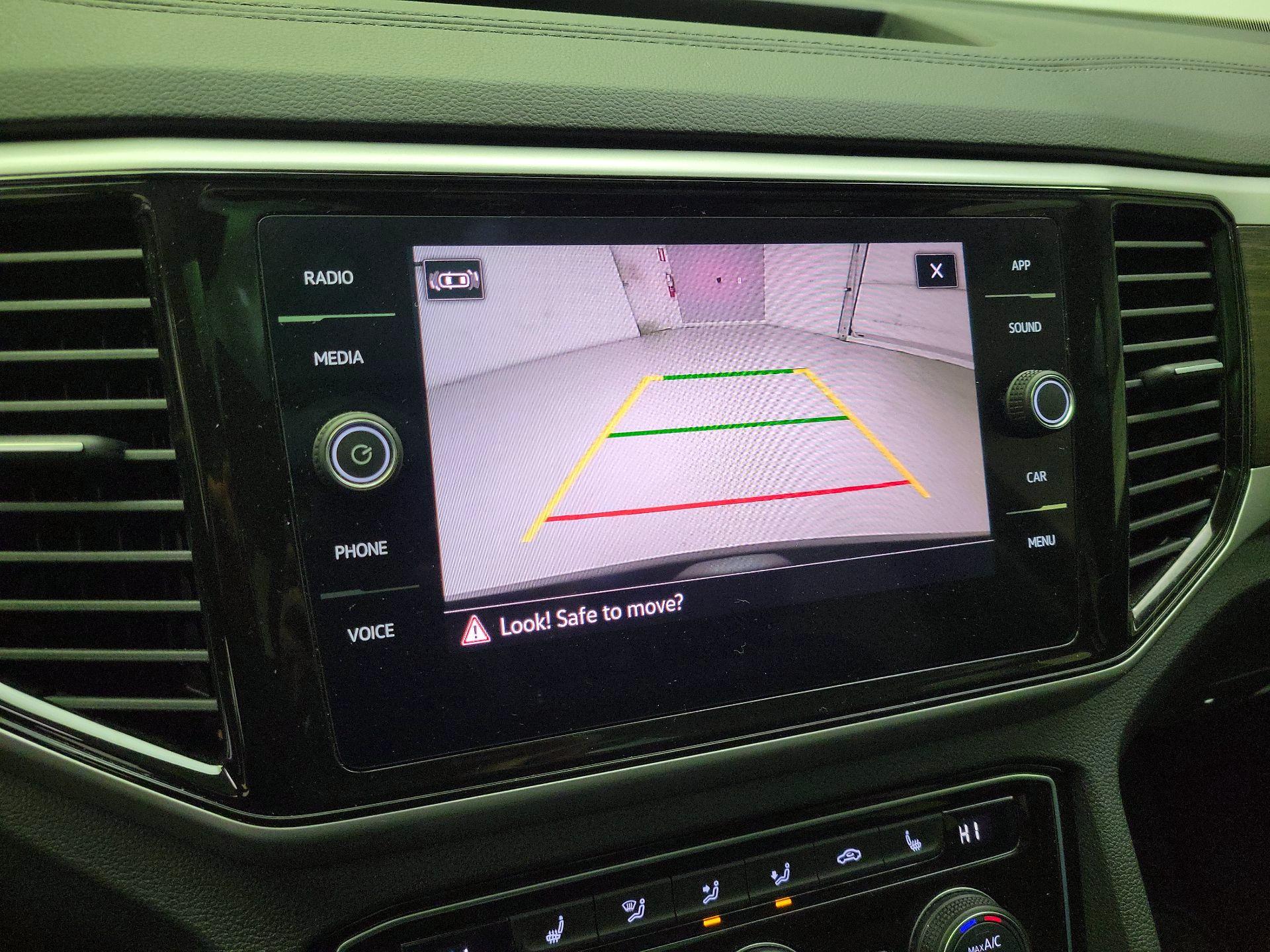 Thumbnail: 2023 Volkswagen Atlas - 14