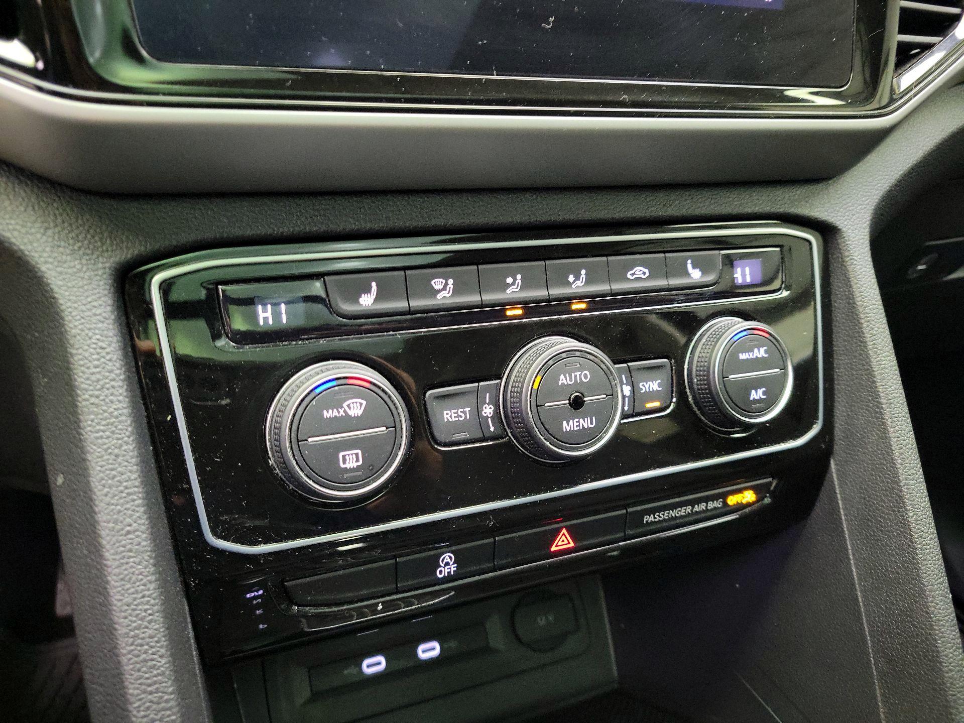 Thumbnail: 2023 Volkswagen Atlas - 16