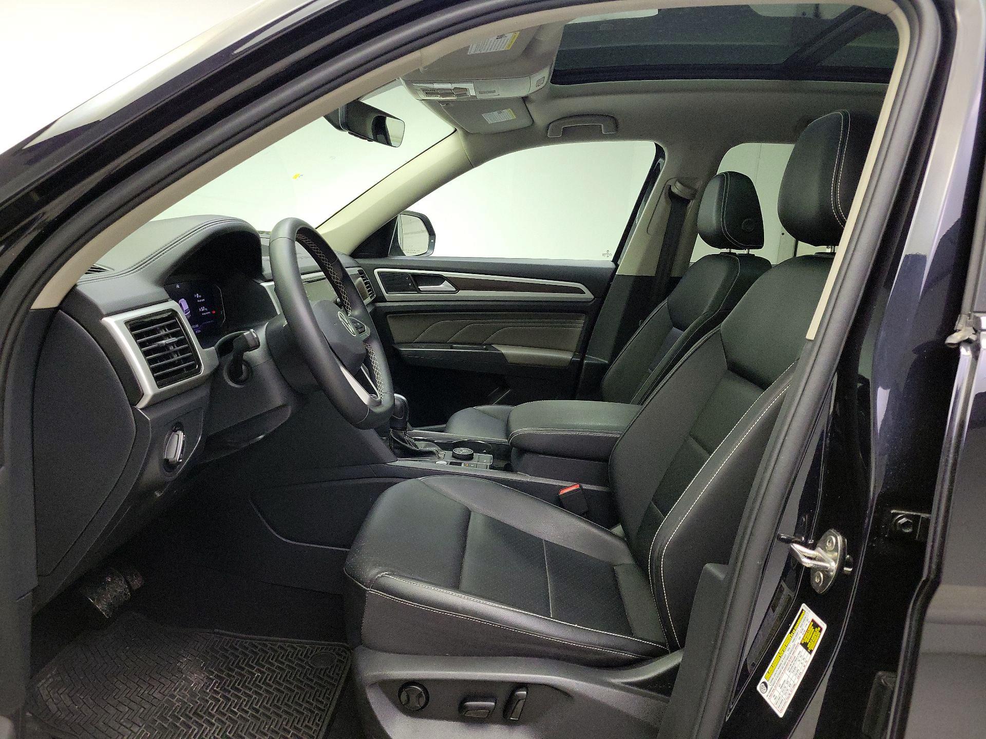 Thumbnail: 2023 Volkswagen Atlas - 19