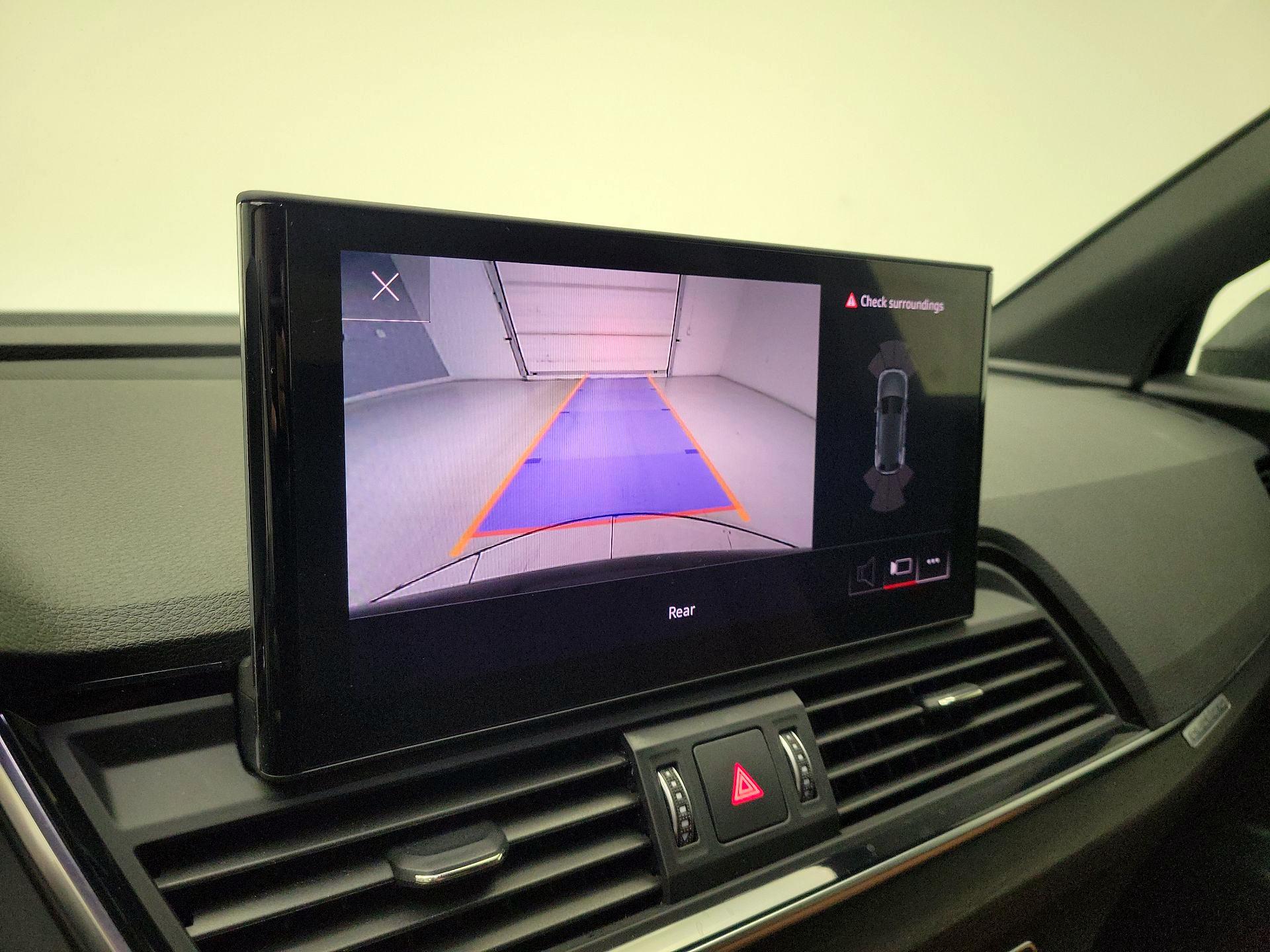 Thumbnail: 2022 Audi Q5 - 14