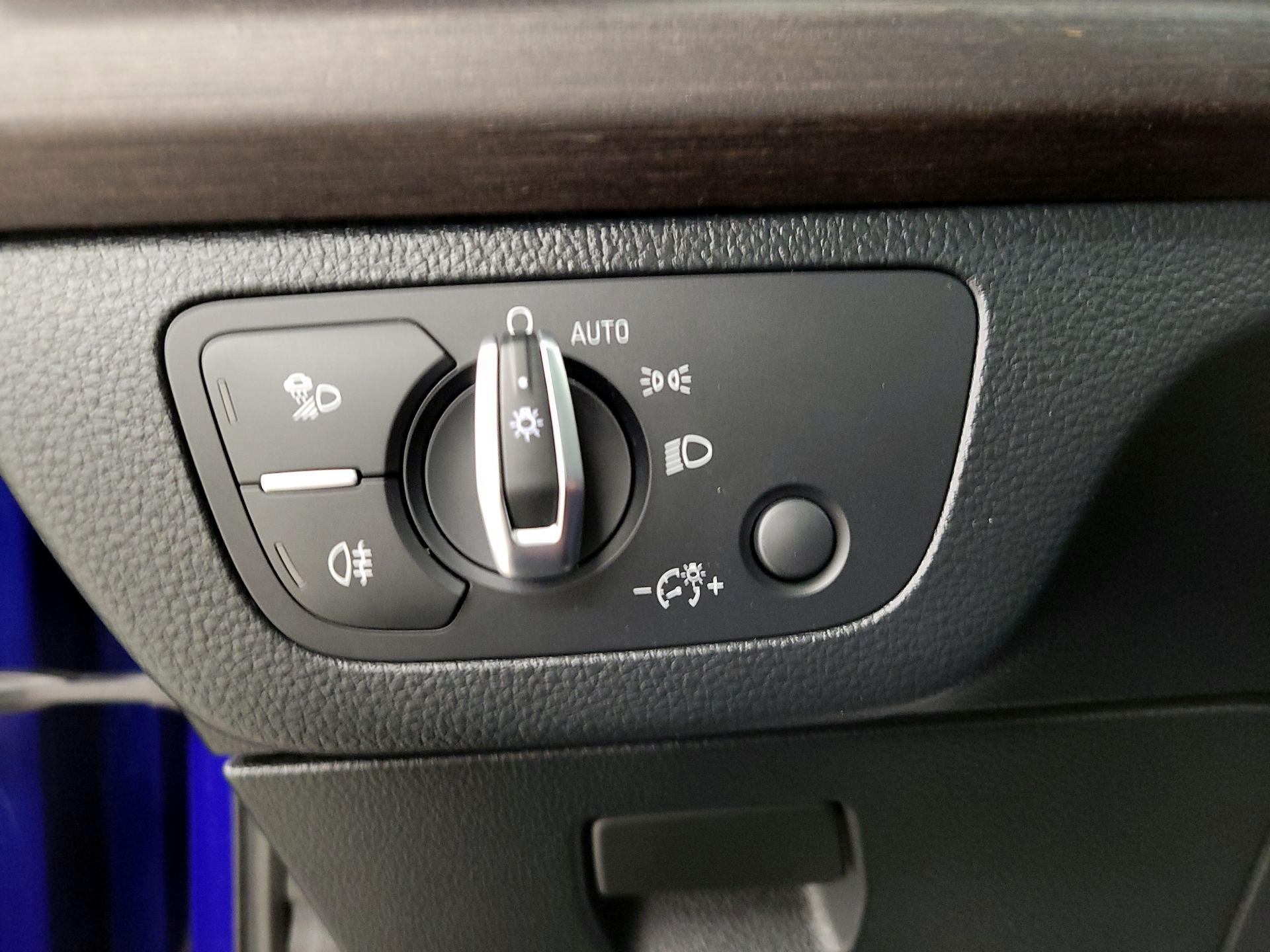 Thumbnail: 2023 Audi Q5 - 13