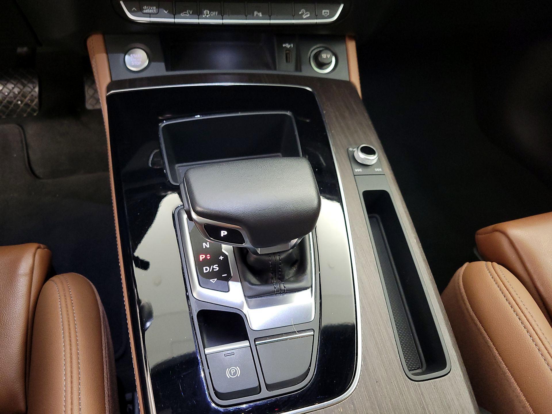 Thumbnail: 2023 Audi Q5 - 18