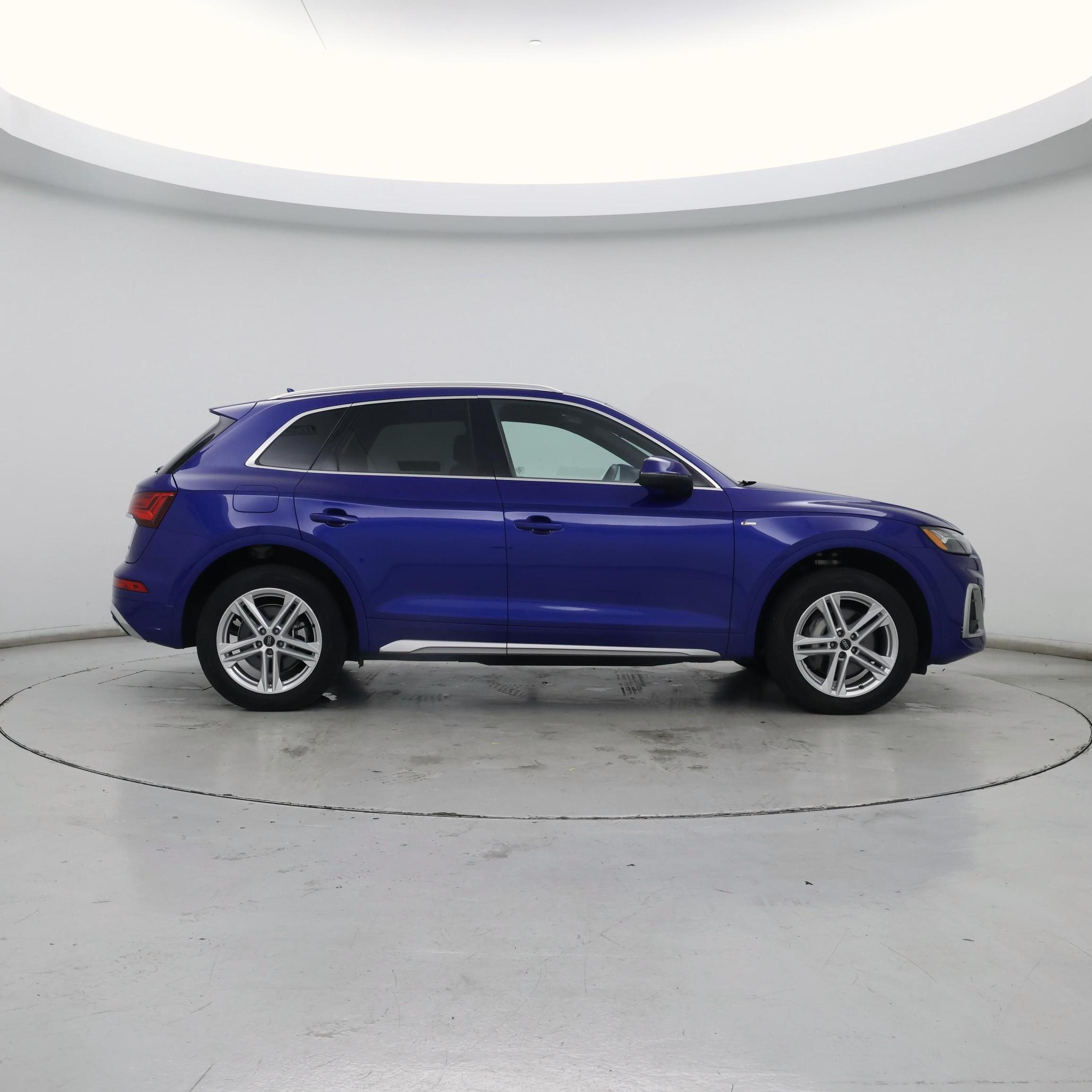 Thumbnail: 2023 Audi Q5 - 7