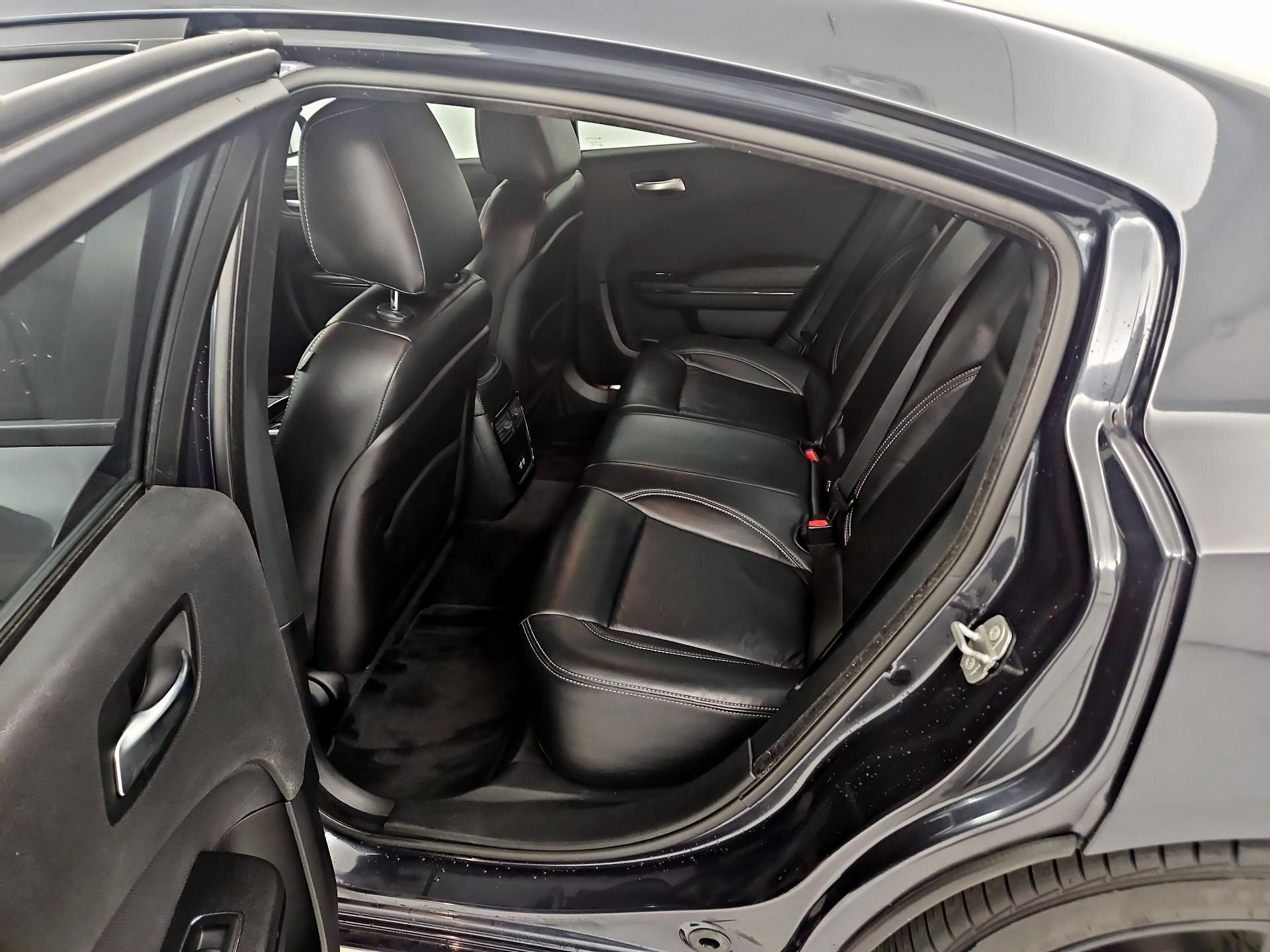 Thumbnail: 2018 Dodge Charger - 19