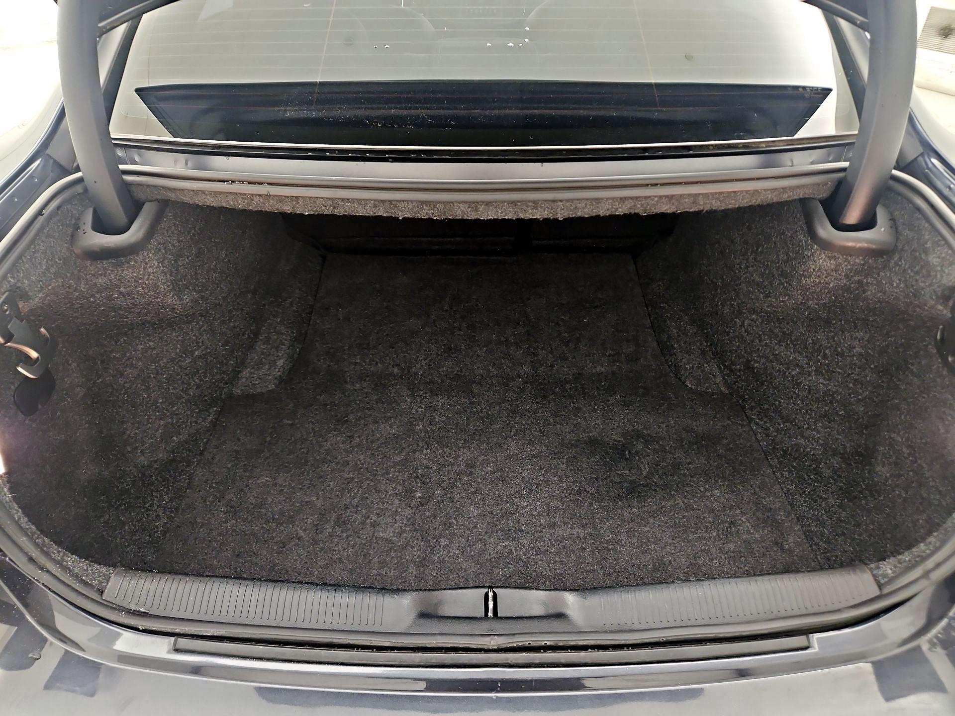 Thumbnail: 2018 Dodge Charger - 20