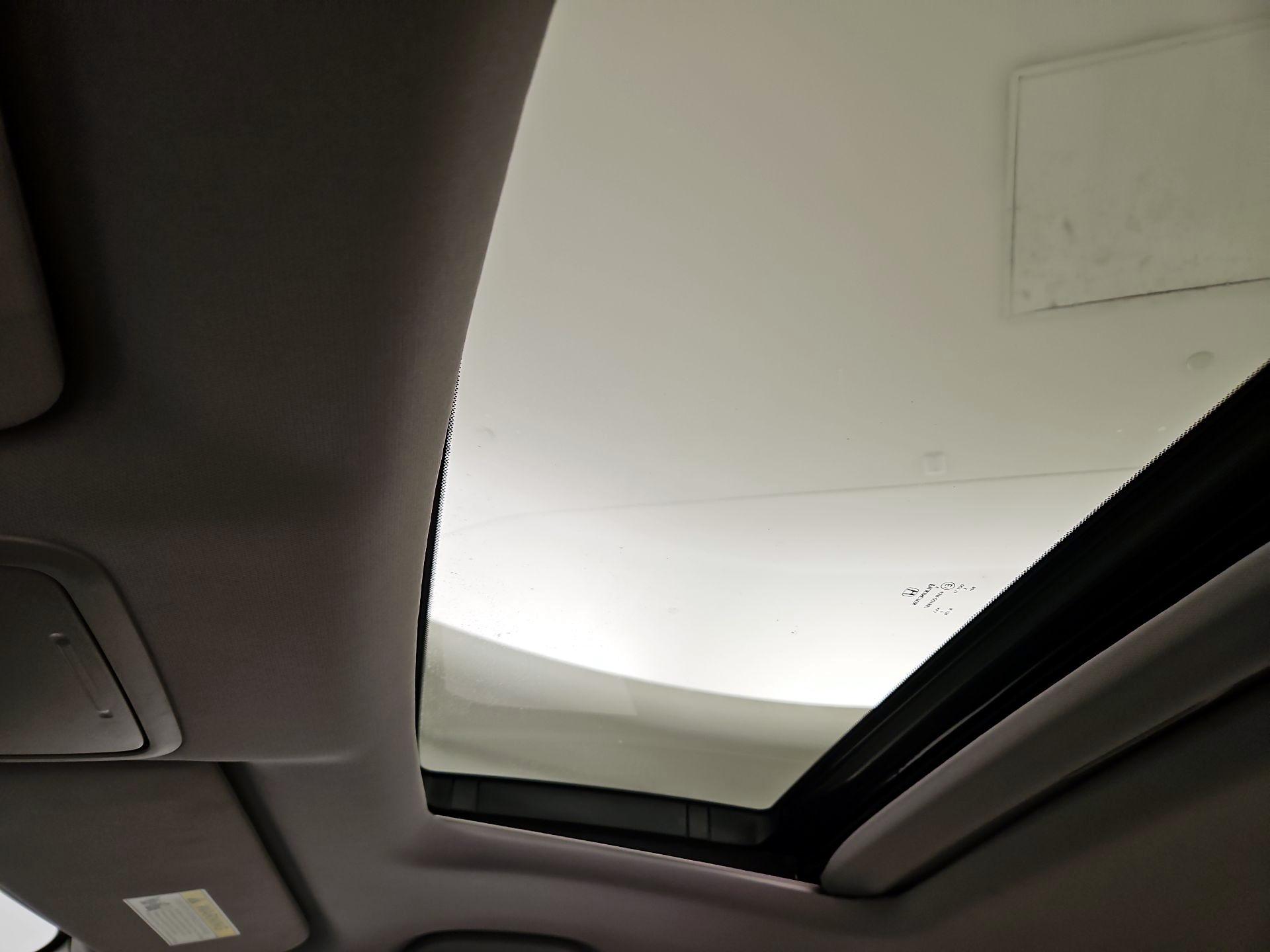 Thumbnail: 2018 Honda Pilot - 19