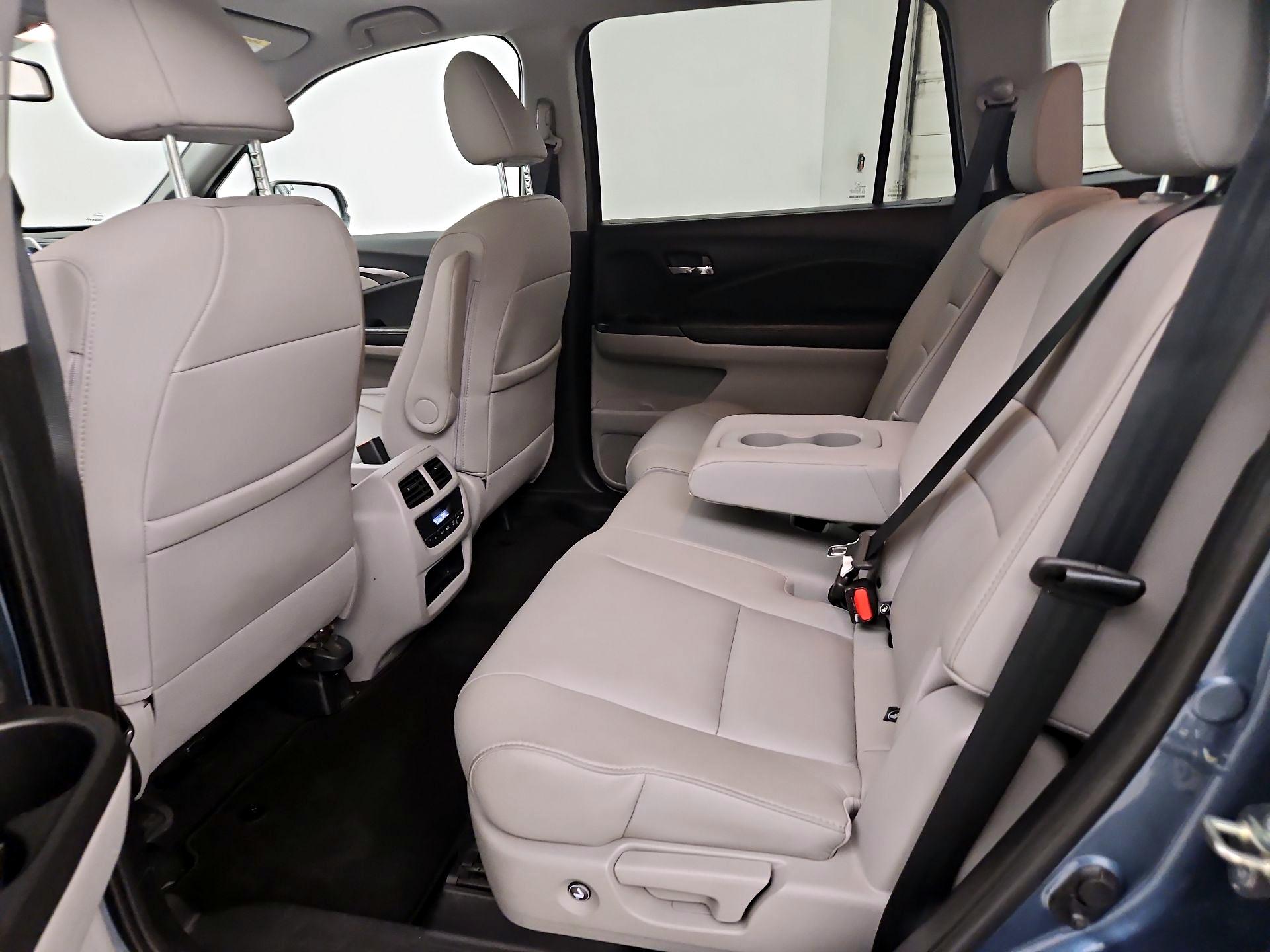 Thumbnail: 2018 Honda Pilot - 20