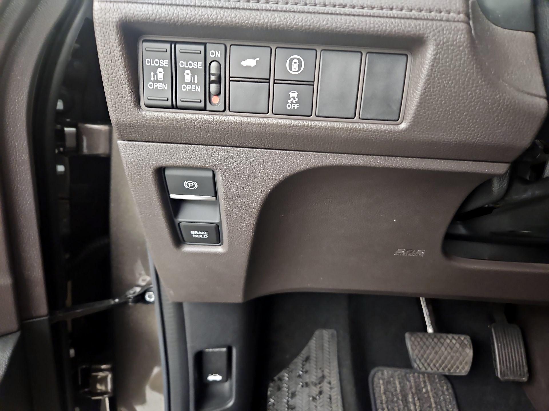 Thumbnail: 2023 Honda Odyssey - 13