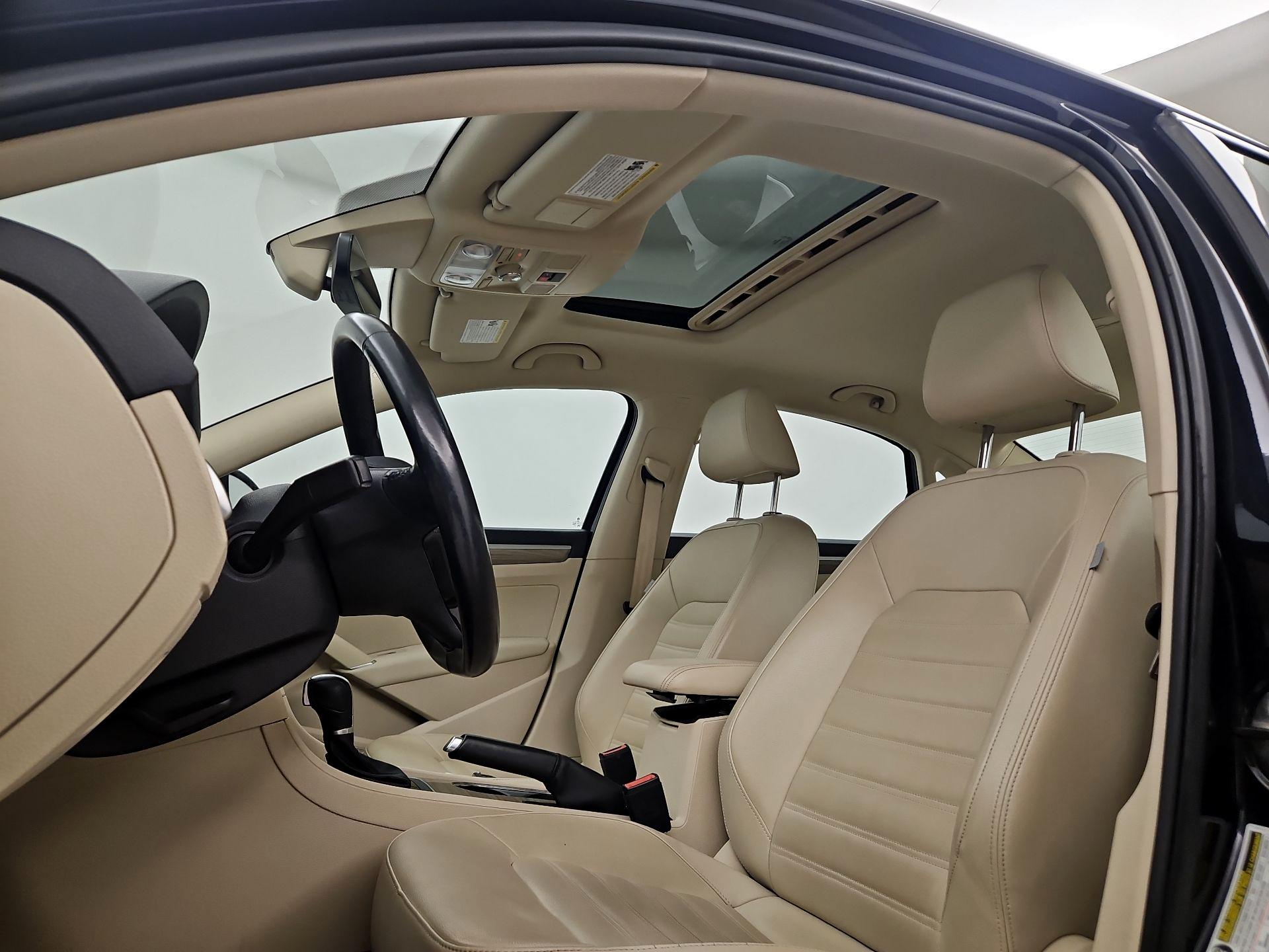 Thumbnail: 2017 Volkswagen Passat - 20