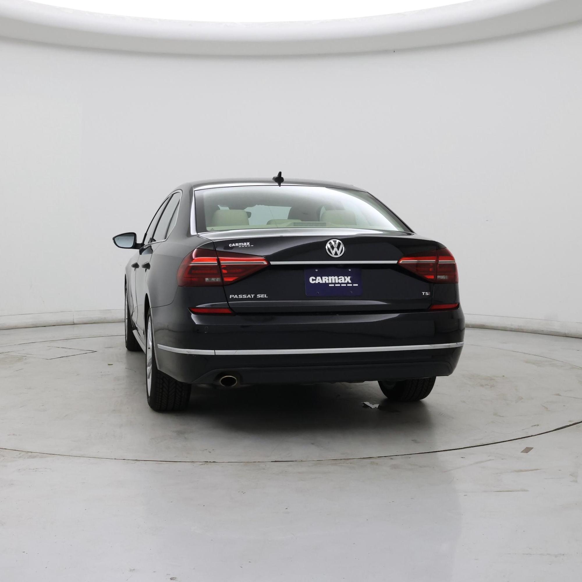 Thumbnail: 2017 Volkswagen Passat - 6