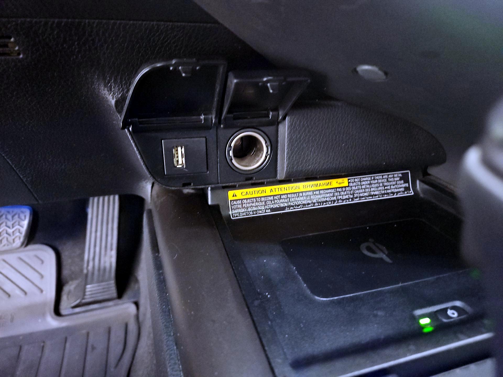 Thumbnail: 2021 Toyota Camry - 18