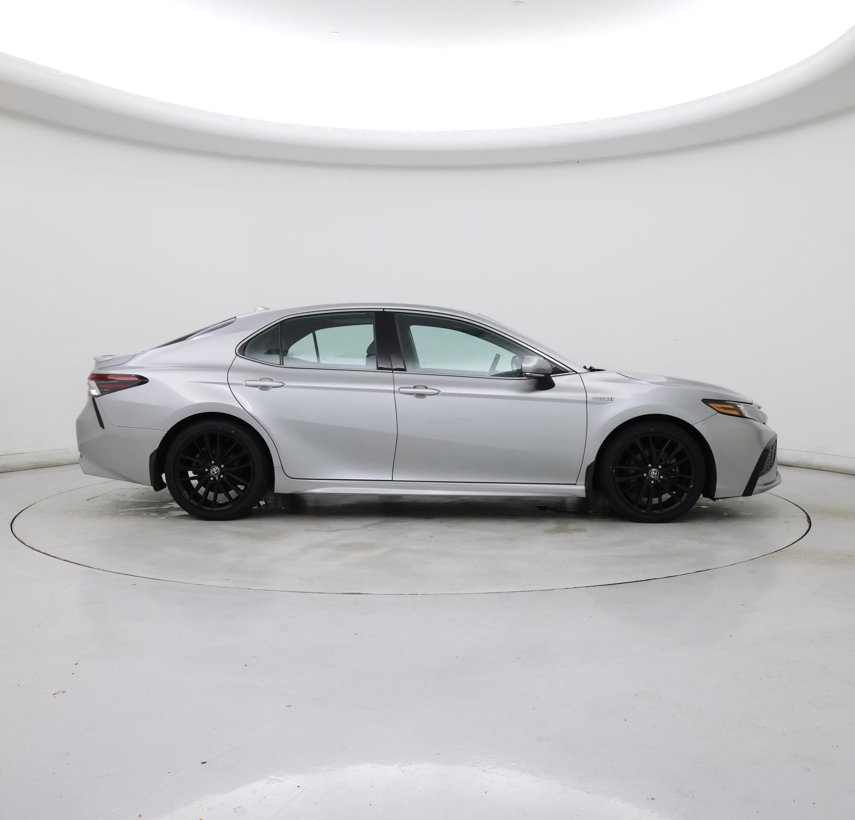 Thumbnail: 2021 Toyota Camry - 7