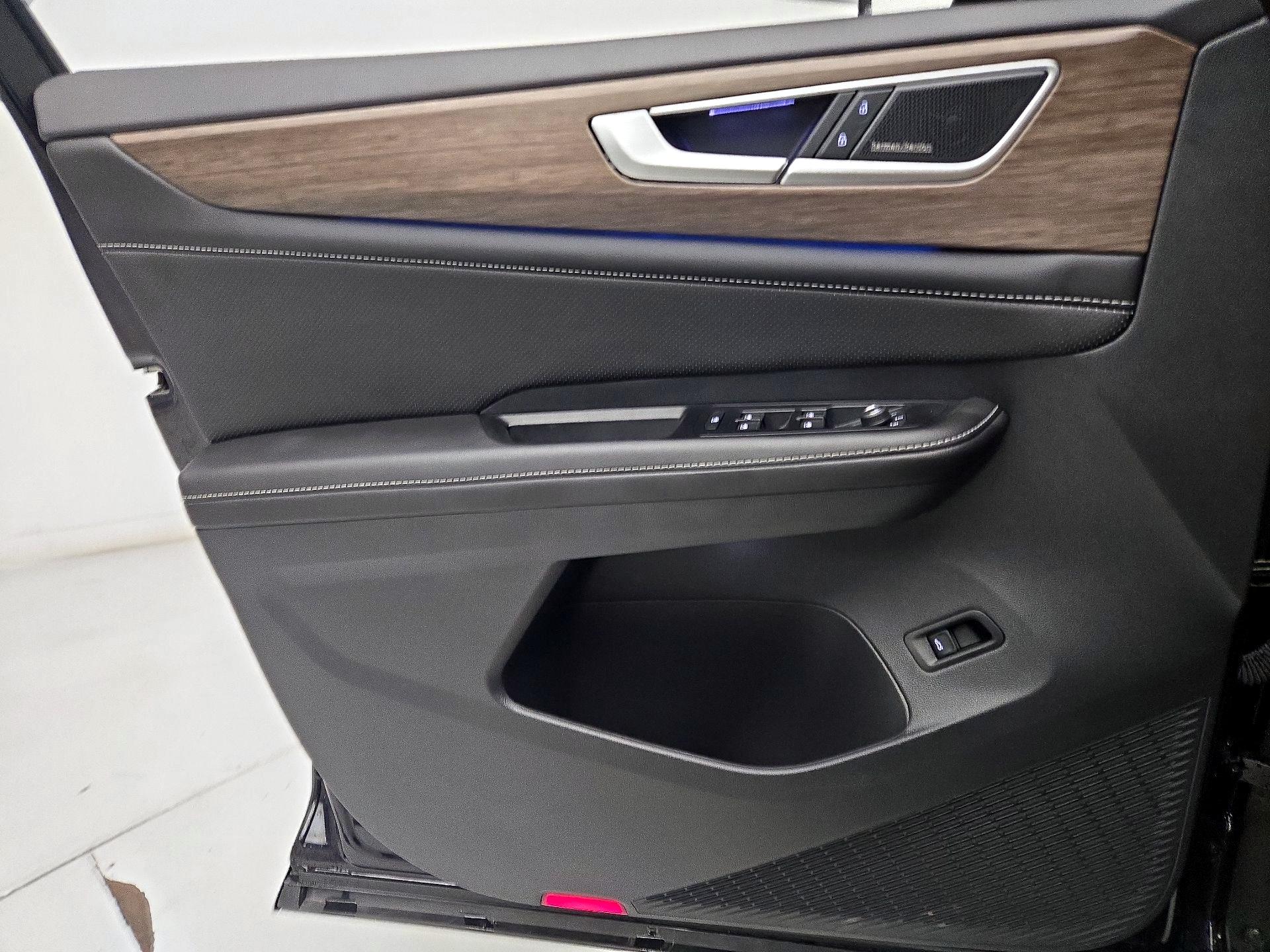 Thumbnail: 2024 Volkswagen Atlas - 12