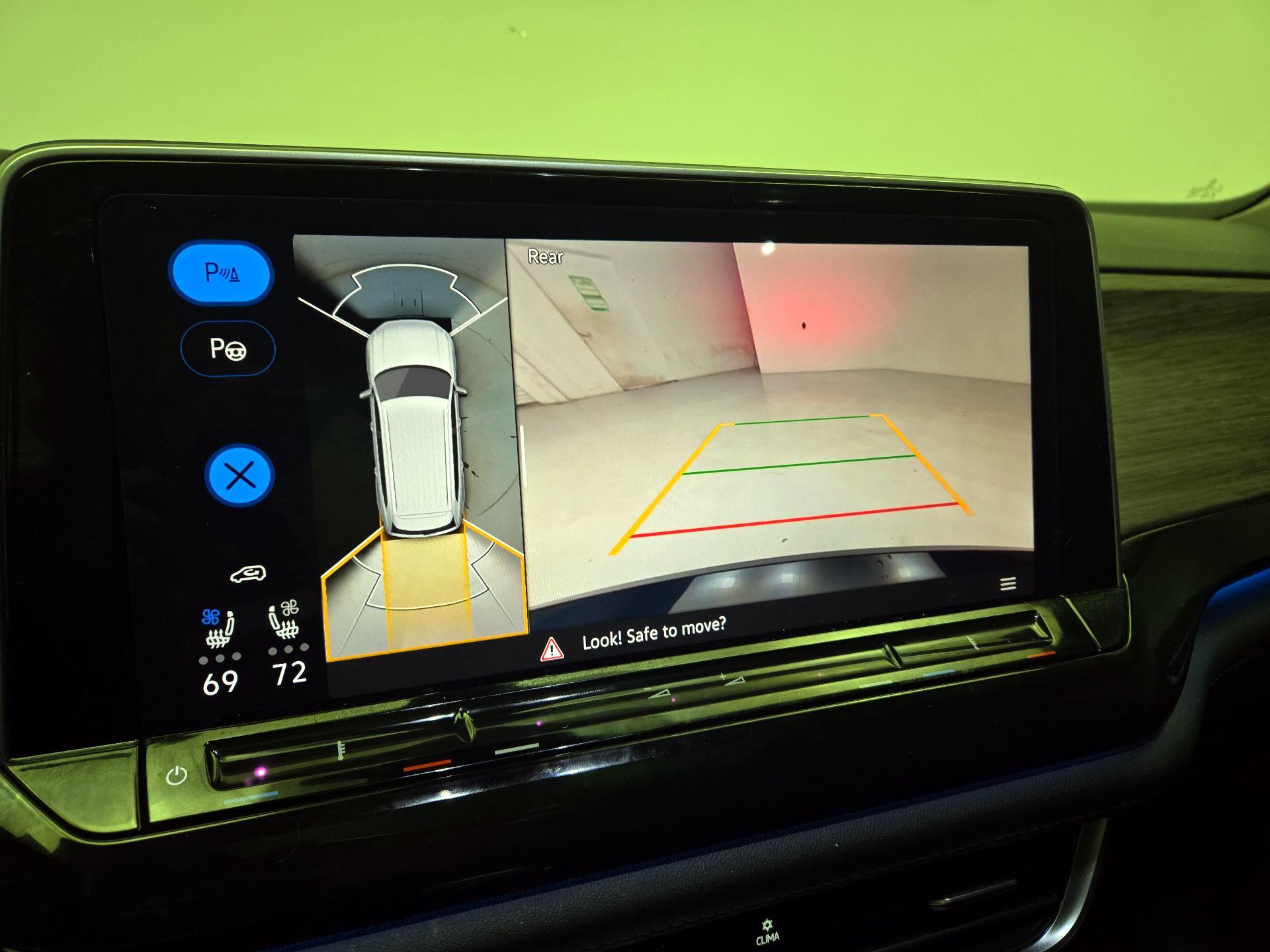 Thumbnail: 2024 Volkswagen Atlas - 15