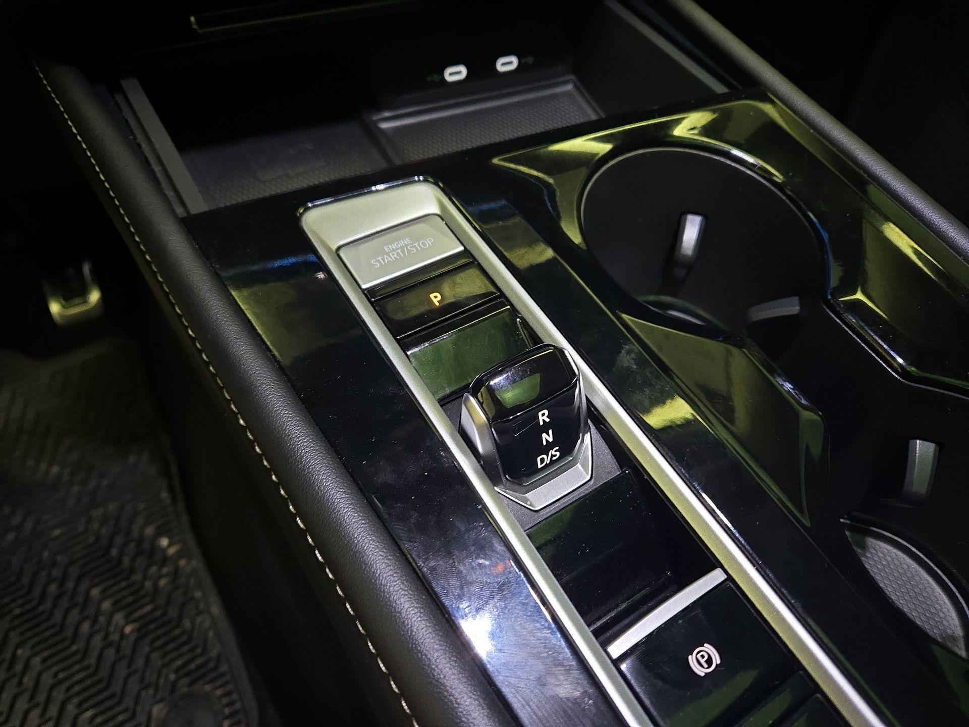 Thumbnail: 2024 Volkswagen Atlas - 18