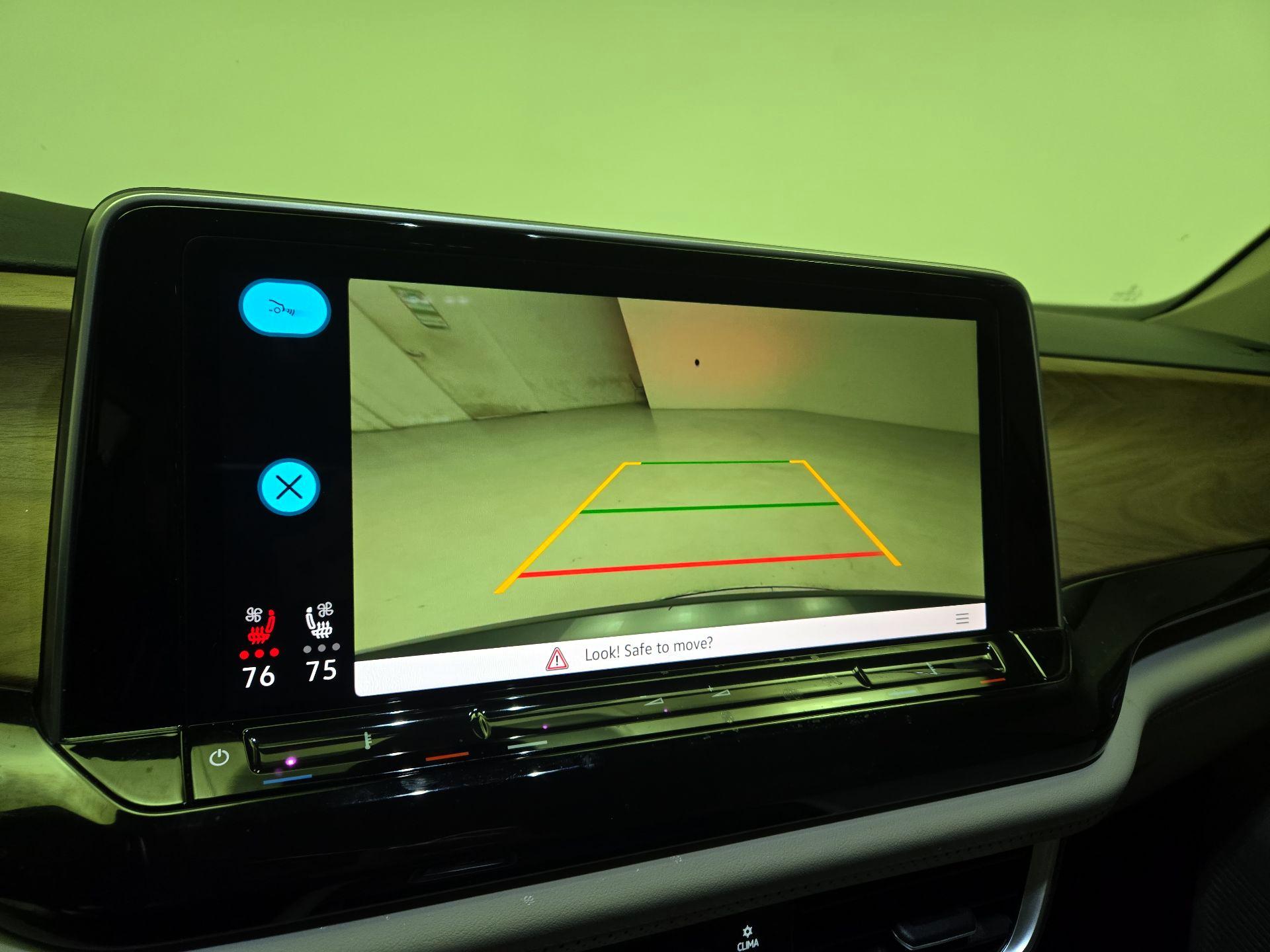 Thumbnail: 2024 Volkswagen Atlas - 13