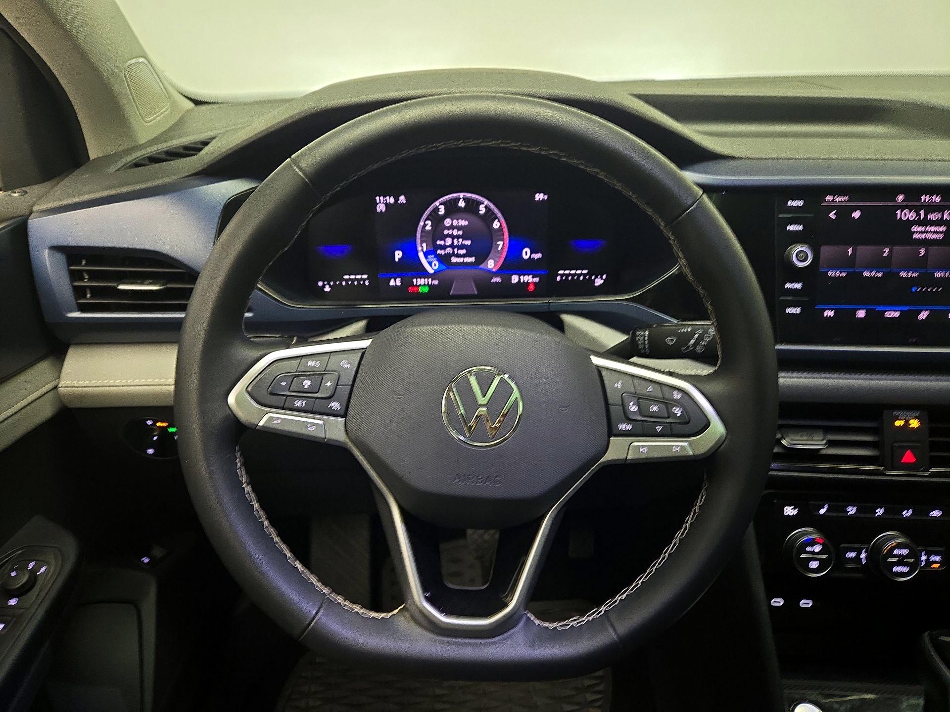 Thumbnail: 2024 Volkswagen Taos - 10