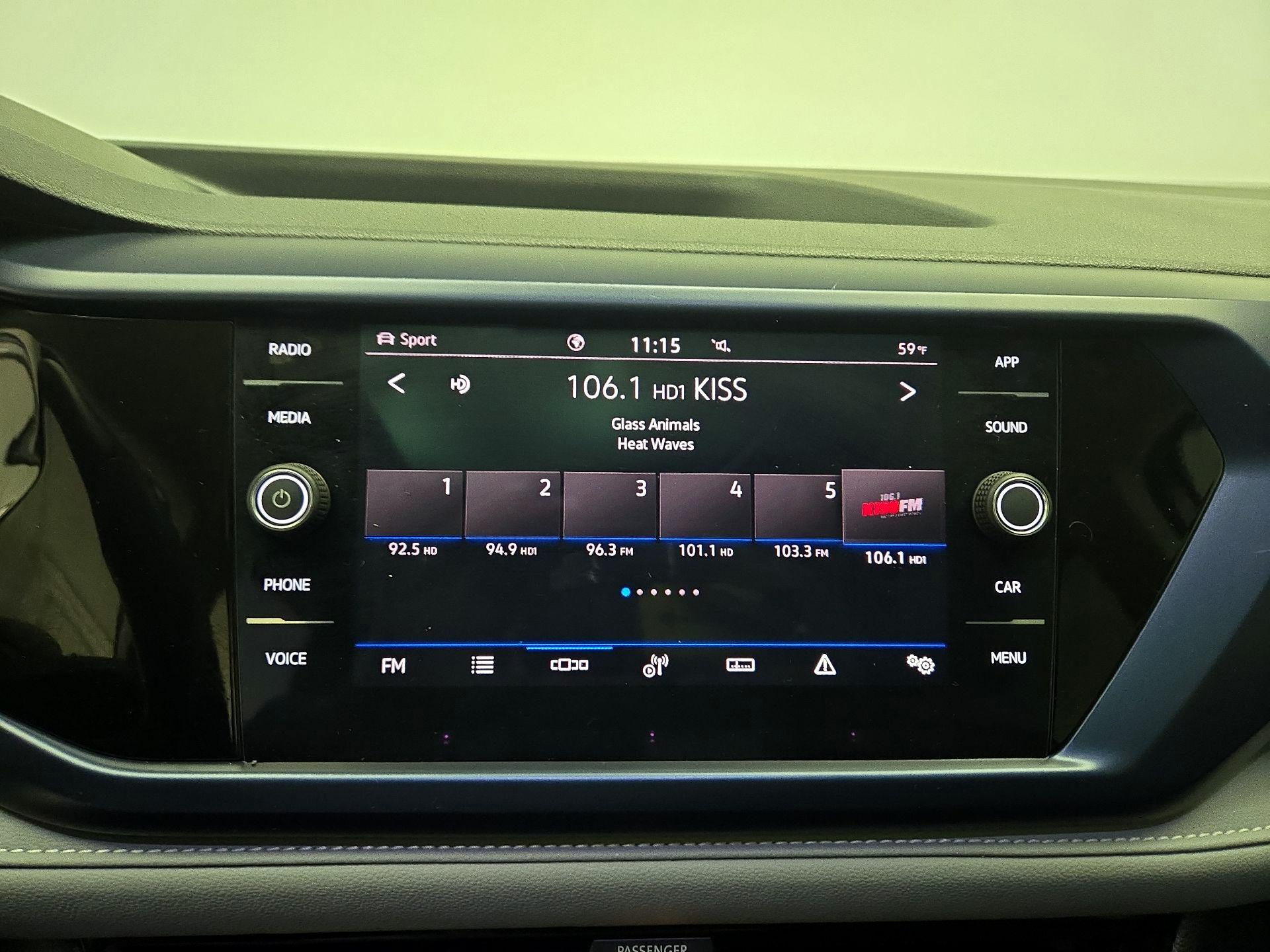 Thumbnail: 2024 Volkswagen Taos - 15