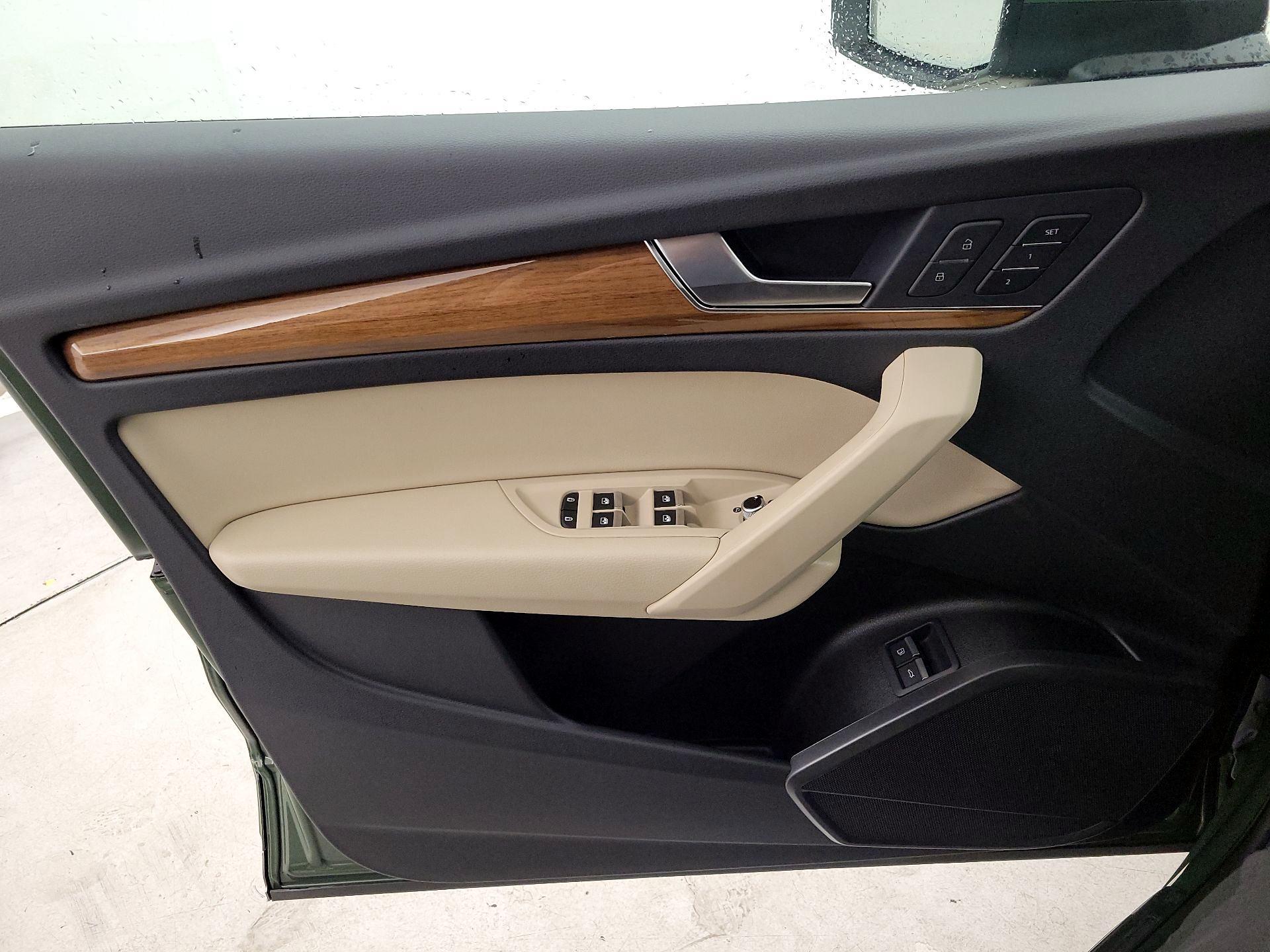 Thumbnail: 2024 Audi Q5 - 12