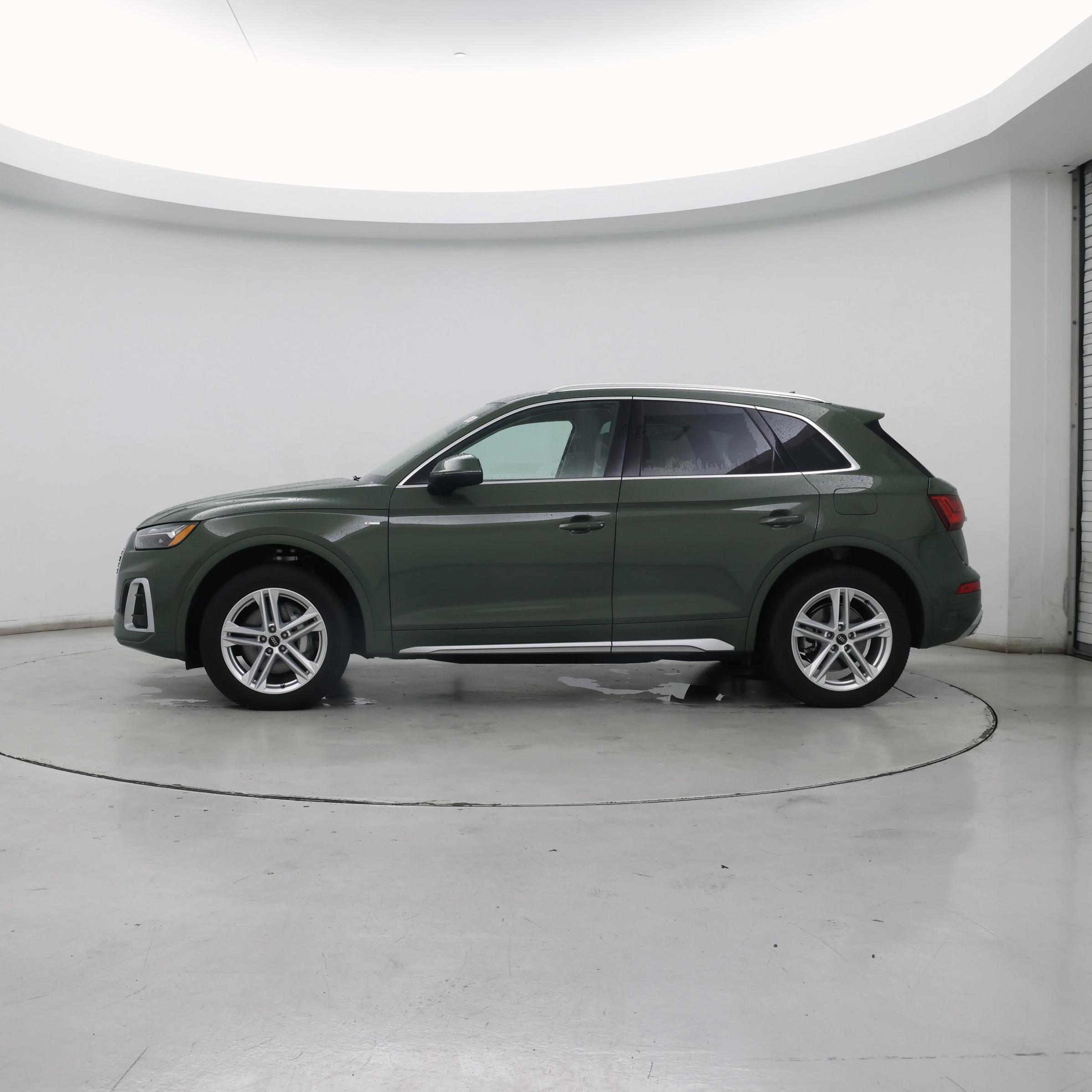 Thumbnail: 2024 Audi Q5 - 3