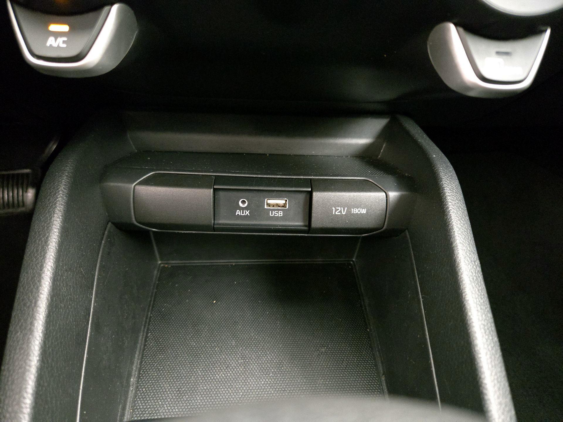 Thumbnail: 2020 Kia Rio5 - 18