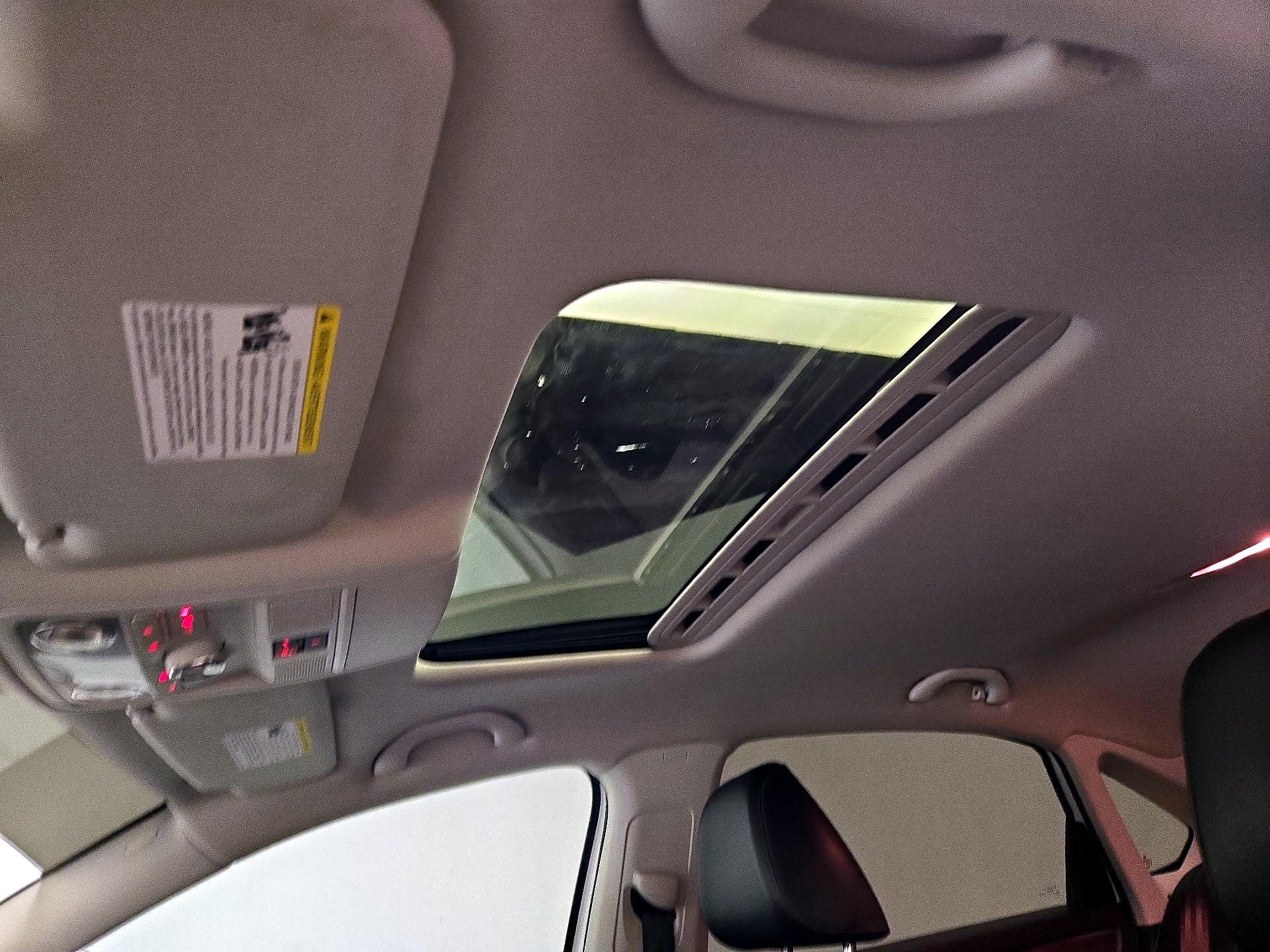 Thumbnail: 2020 Volkswagen Passat - 20