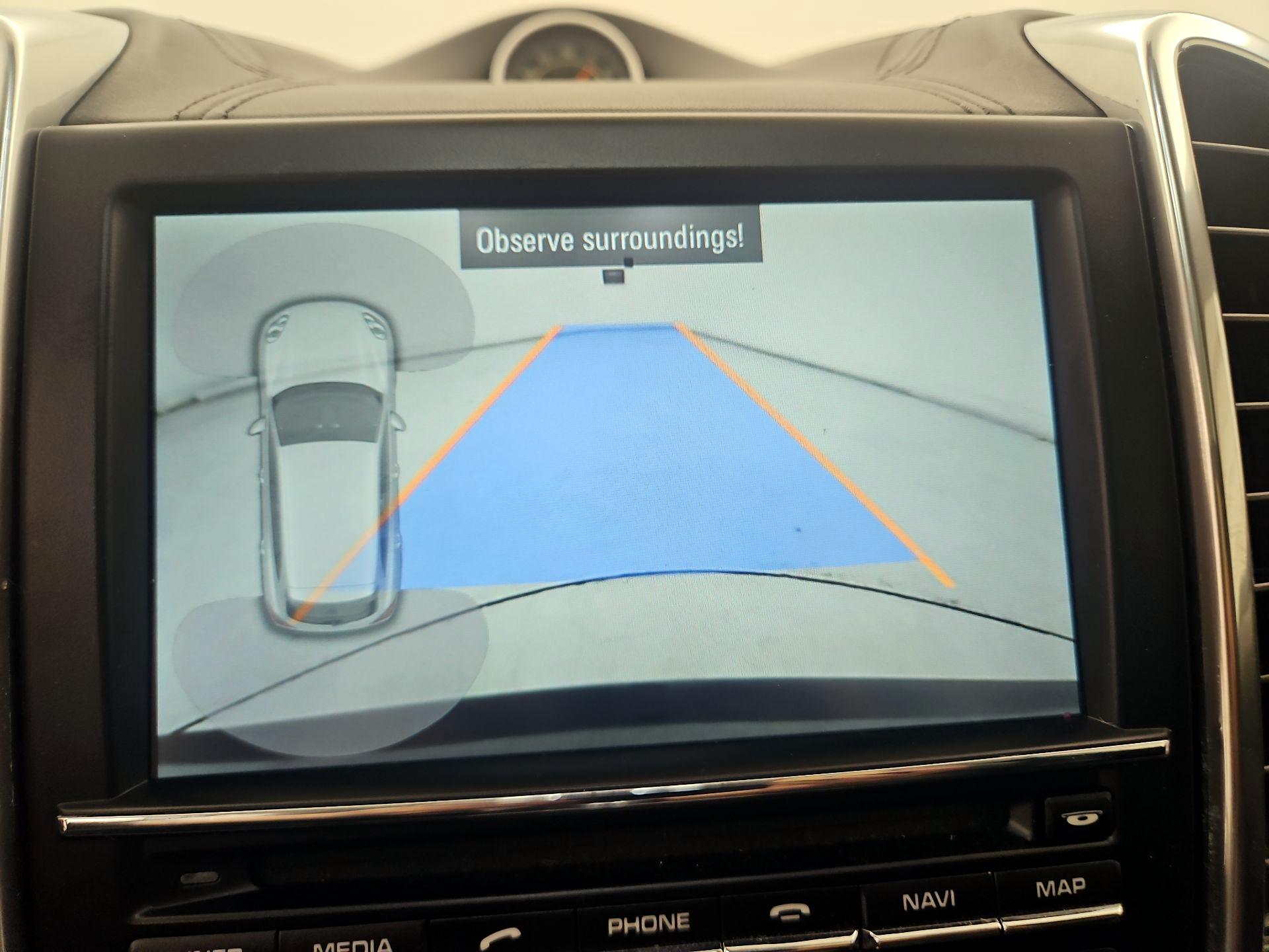 Thumbnail: 2015 Porsche Cayenne - 15