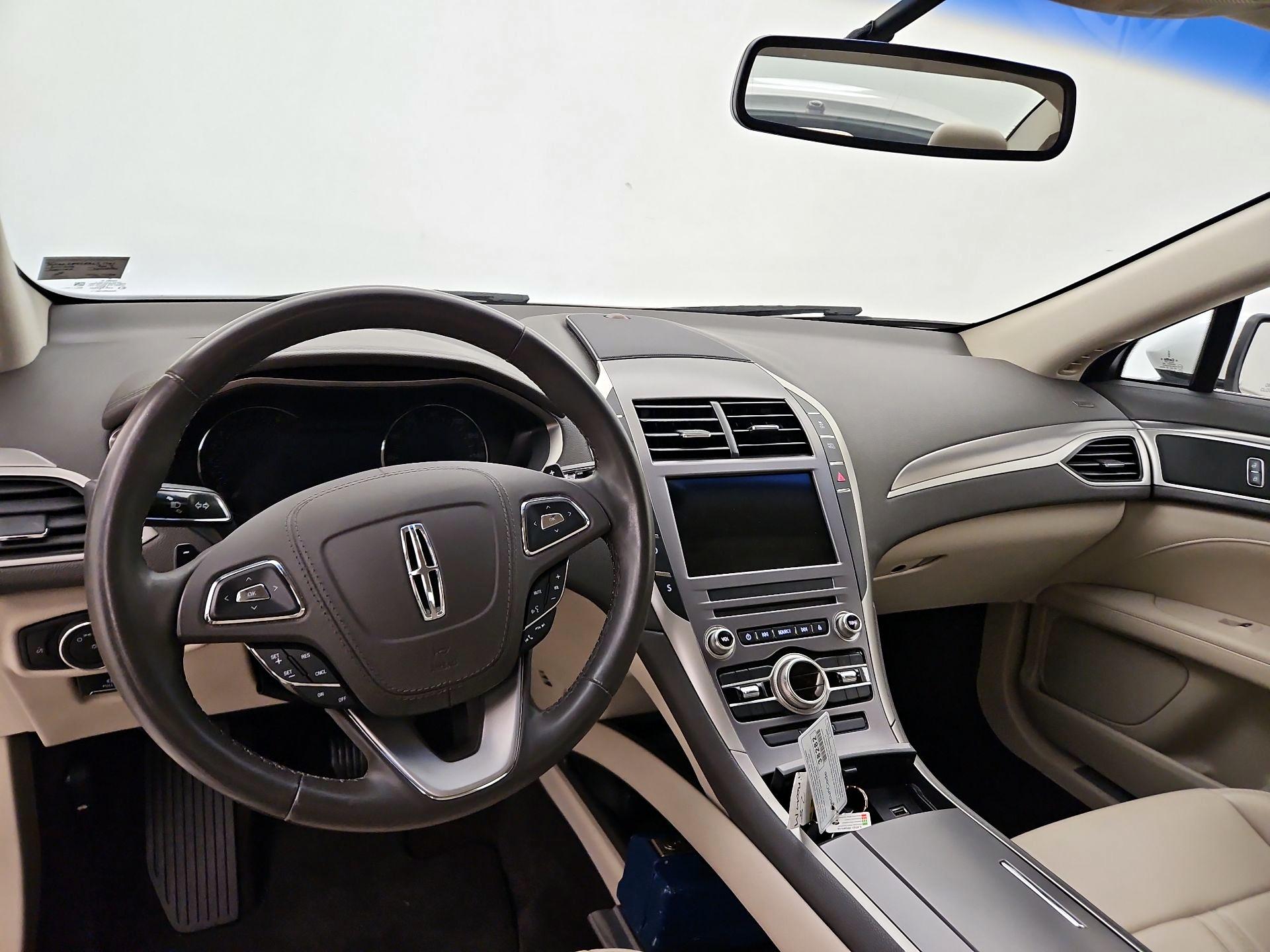 Thumbnail: 2017 Lincoln MKZ - 9