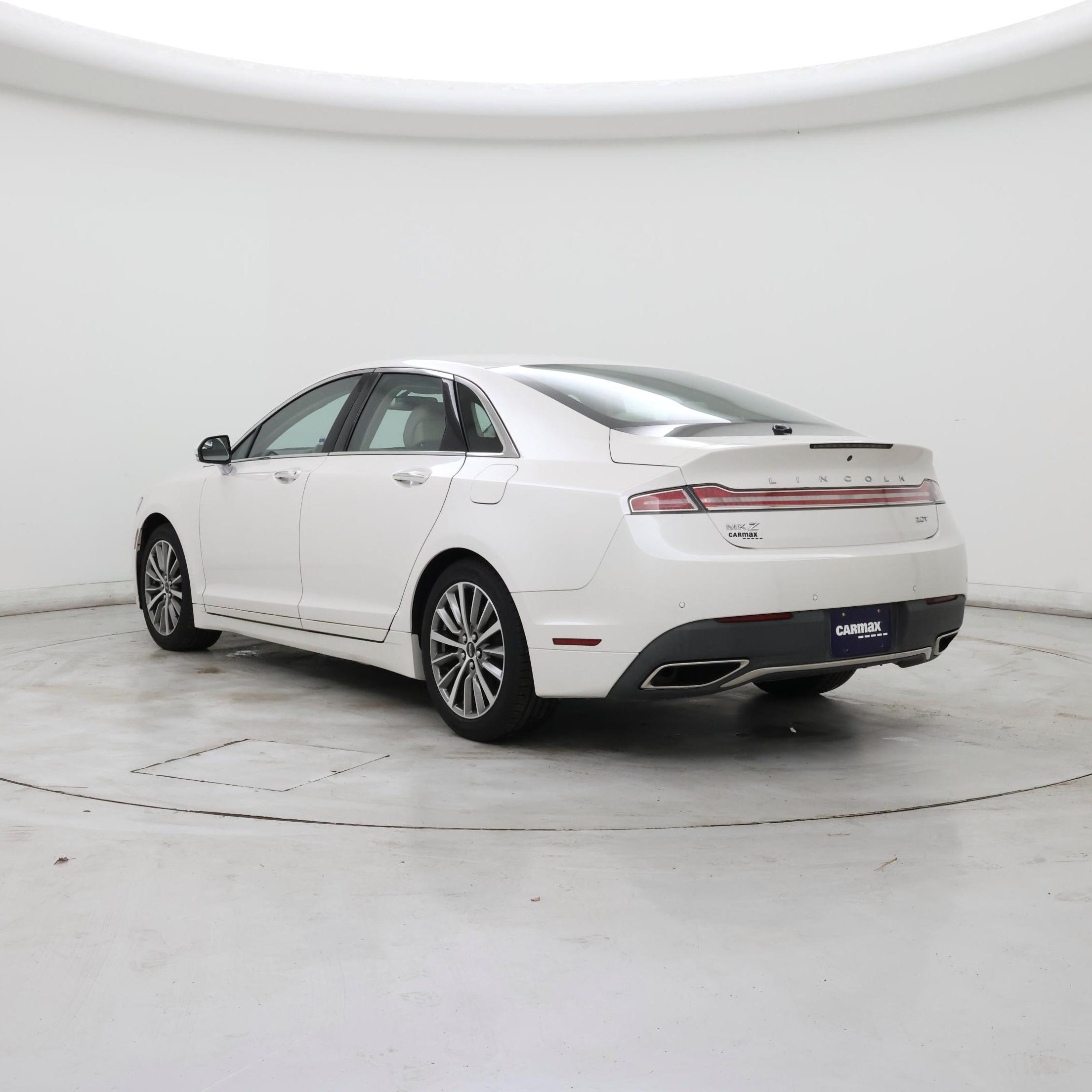 Thumbnail: 2017 Lincoln MKZ - 2