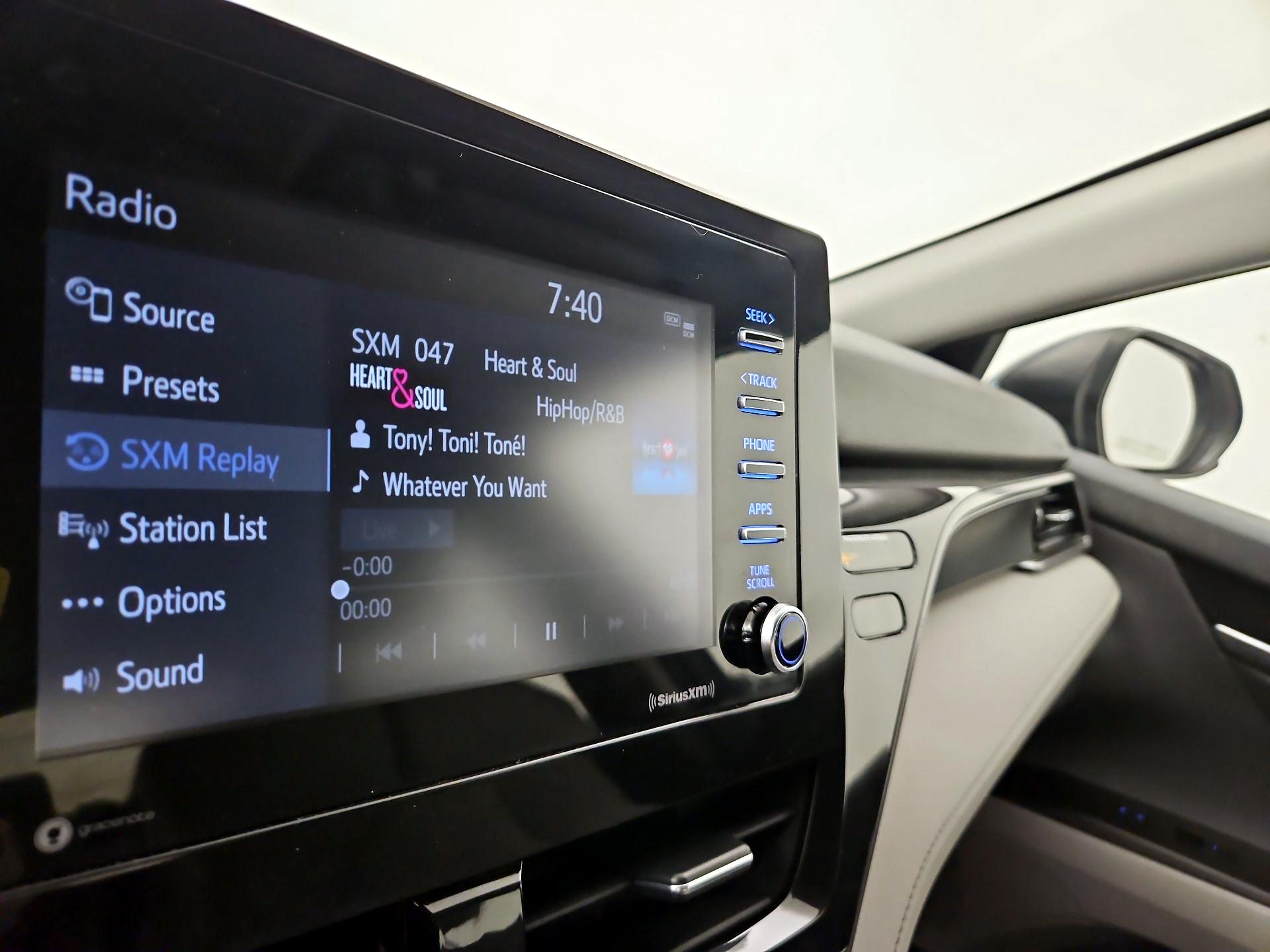 Thumbnail: 2021 Toyota Camry - 15