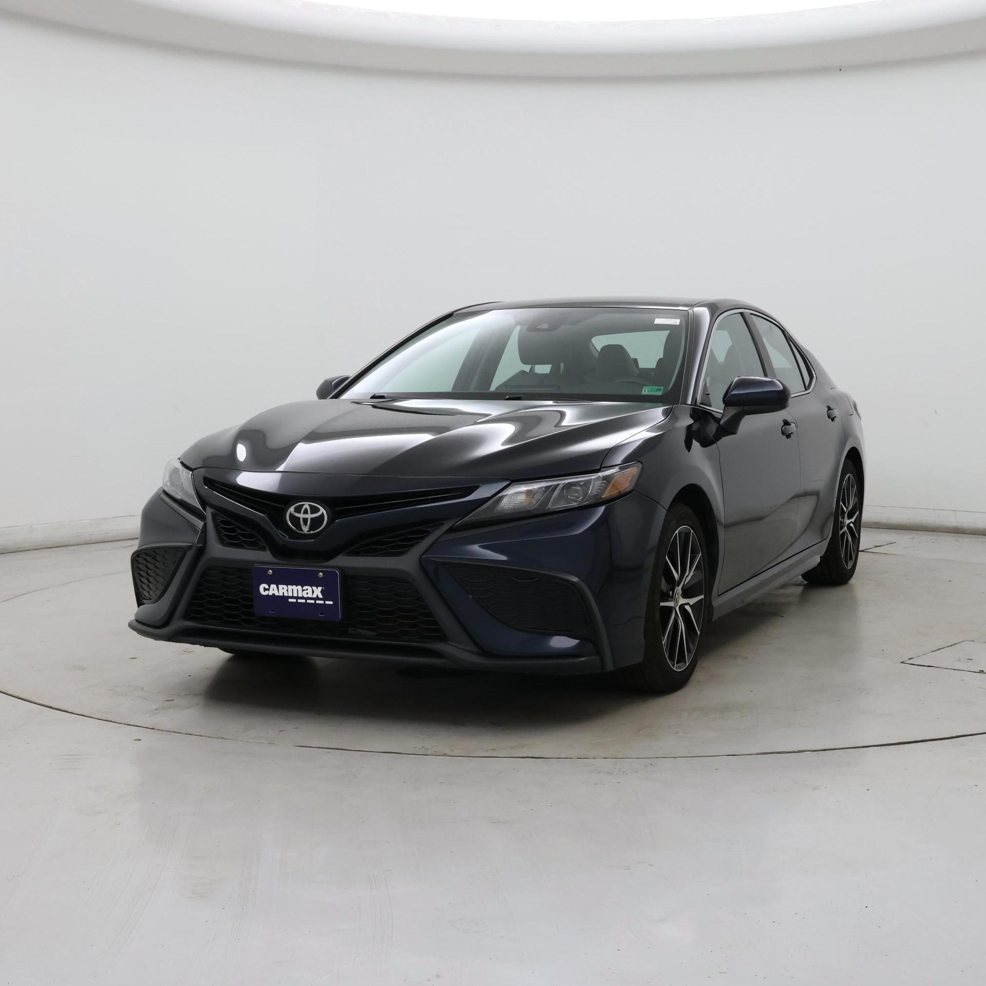 Thumbnail: 2021 Toyota Camry - 4