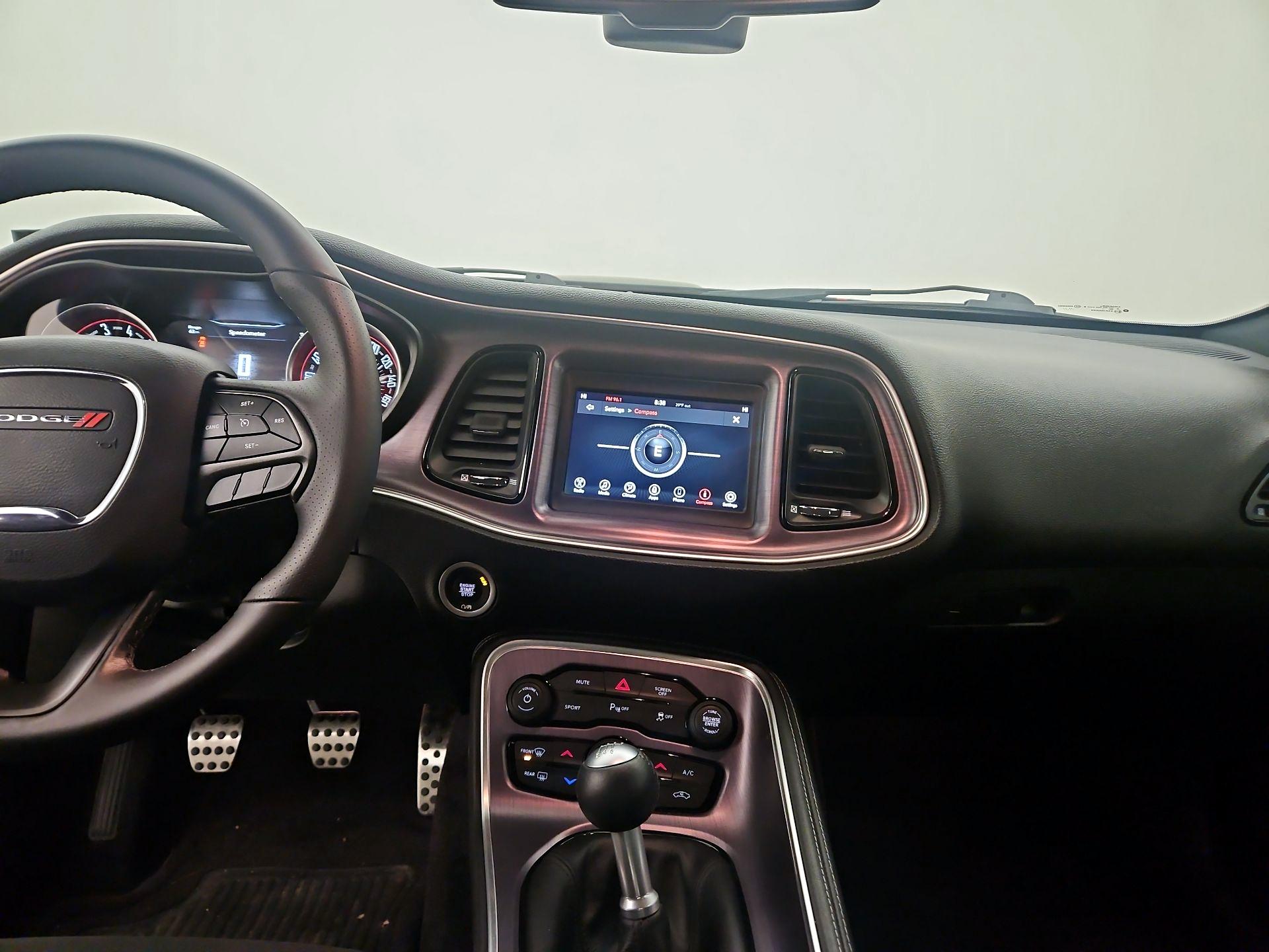 Thumbnail: 2018 Dodge Challenger - 9