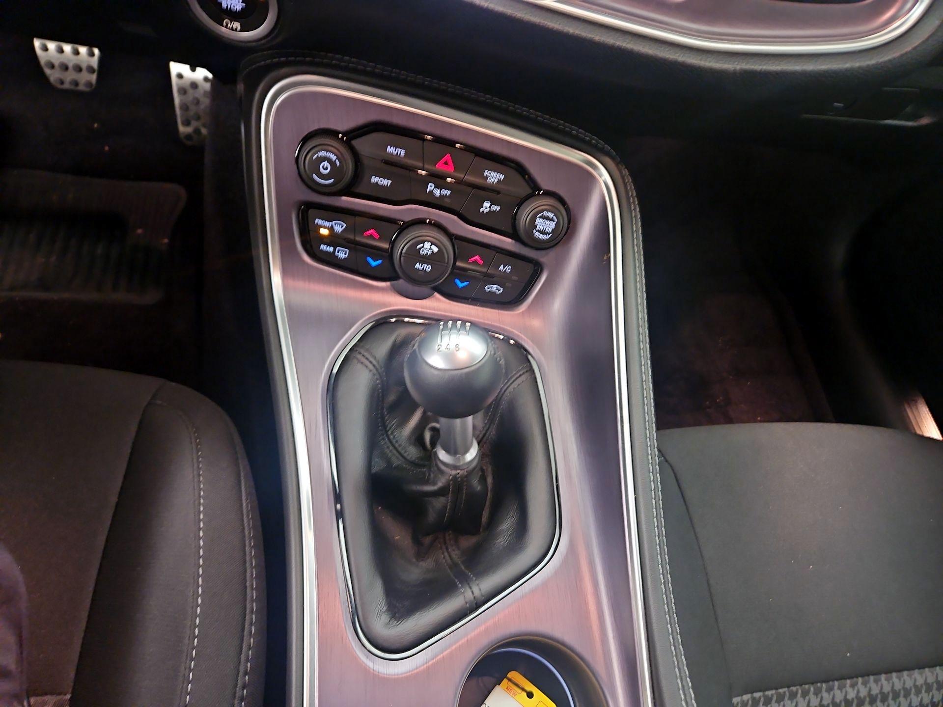 Thumbnail: 2018 Dodge Challenger - 18