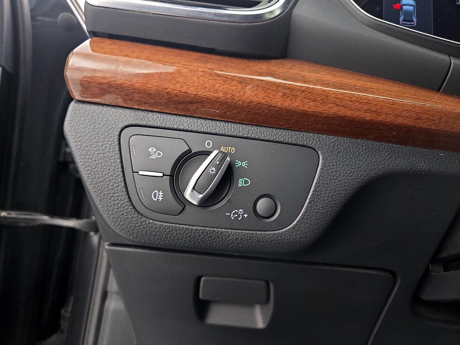 Thumbnail: 2022 Audi Q5 - 13