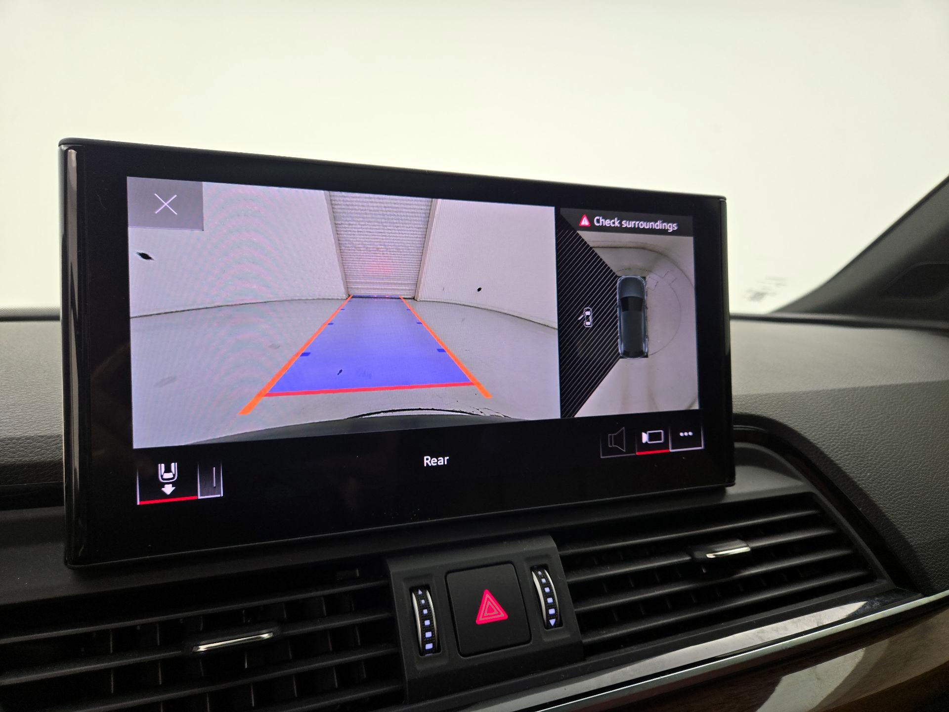 Thumbnail: 2022 Audi Q5 - 15