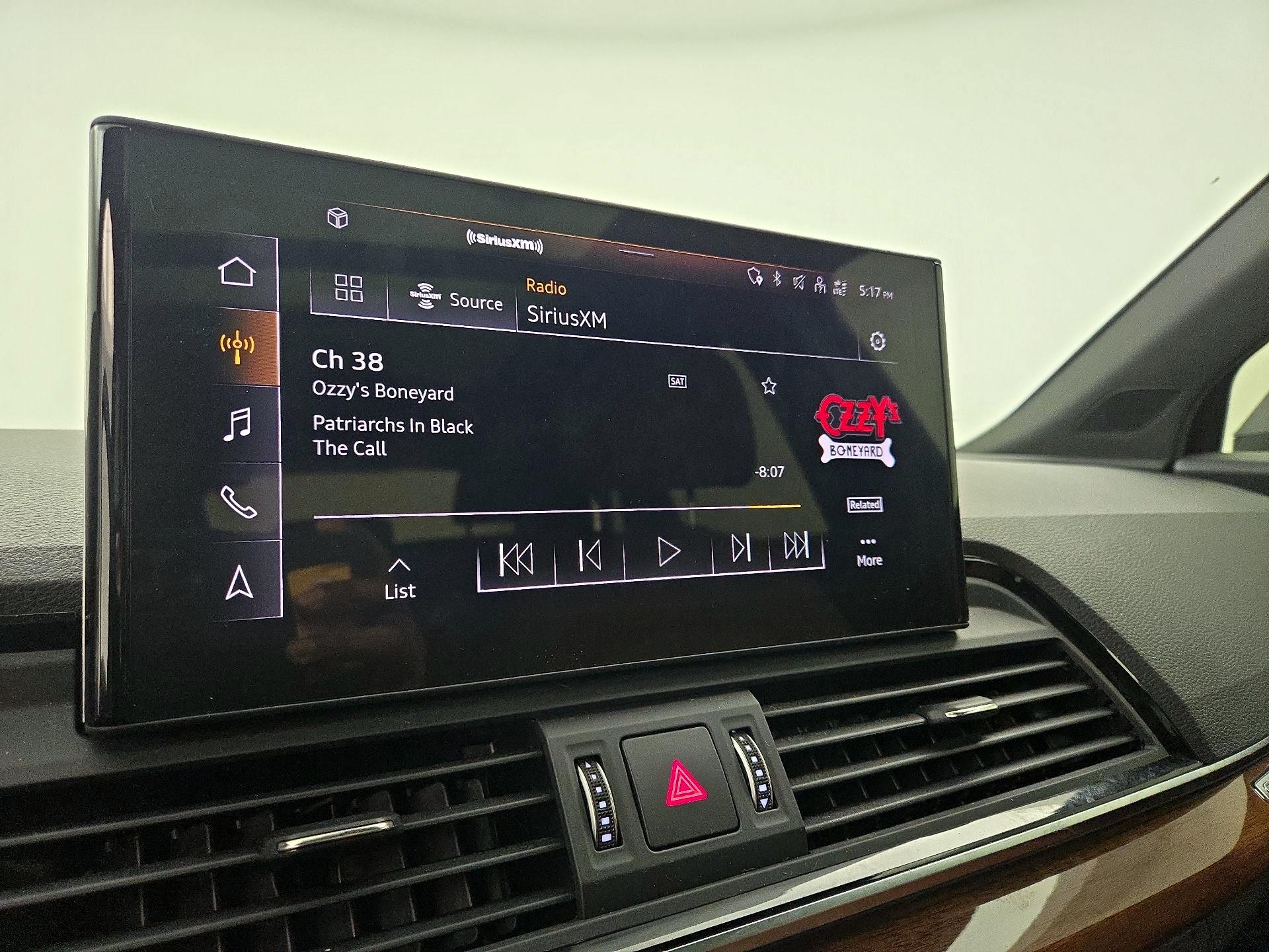 Thumbnail: 2022 Audi Q5 - 16