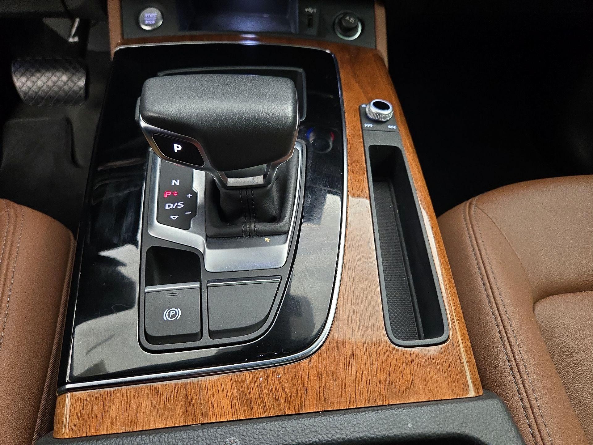 Thumbnail: 2022 Audi Q5 - 18