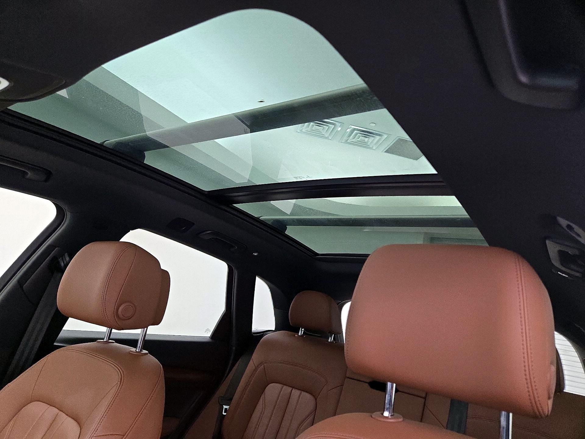 Thumbnail: 2022 Audi Q5 - 20