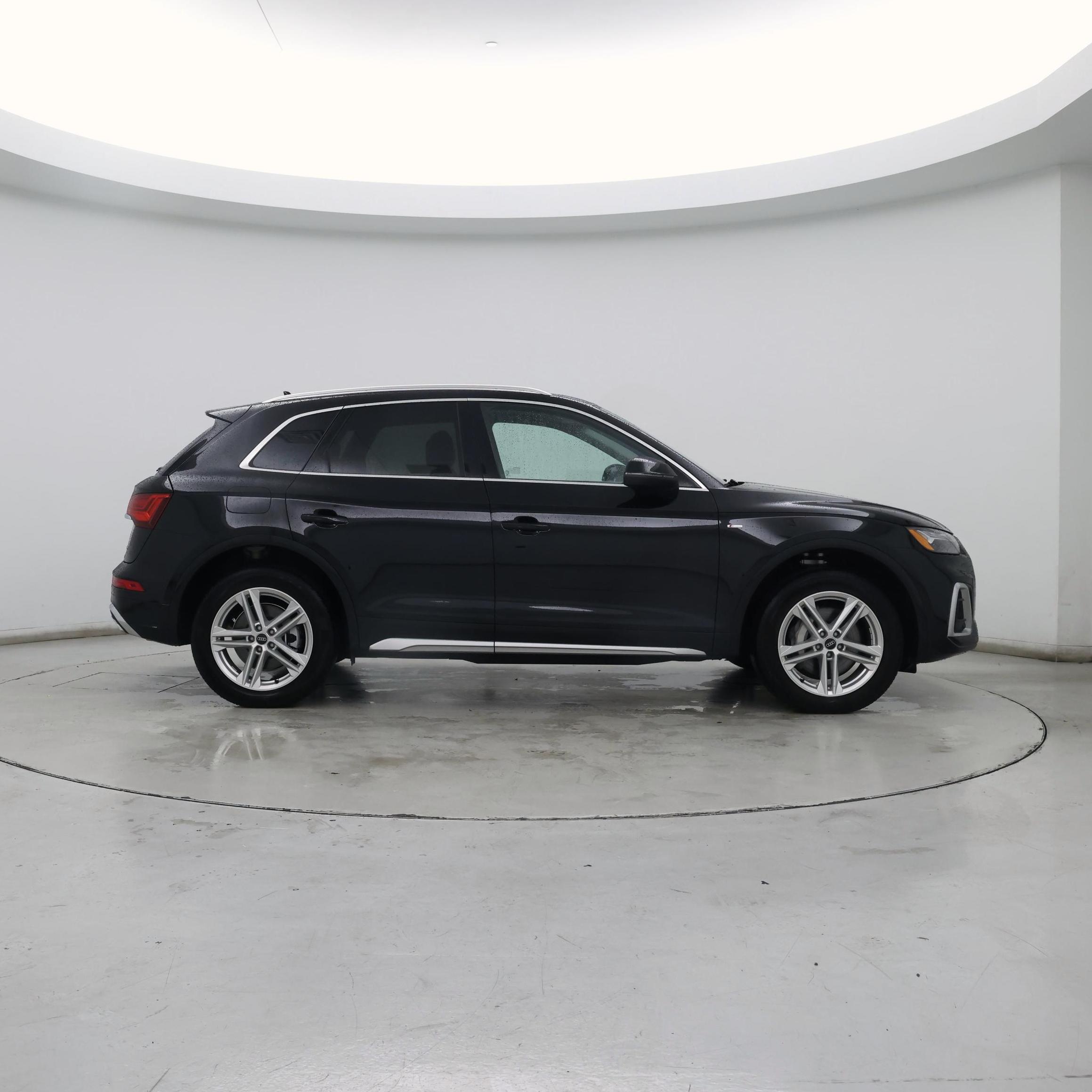 Thumbnail: 2024 Audi Q5 - 7