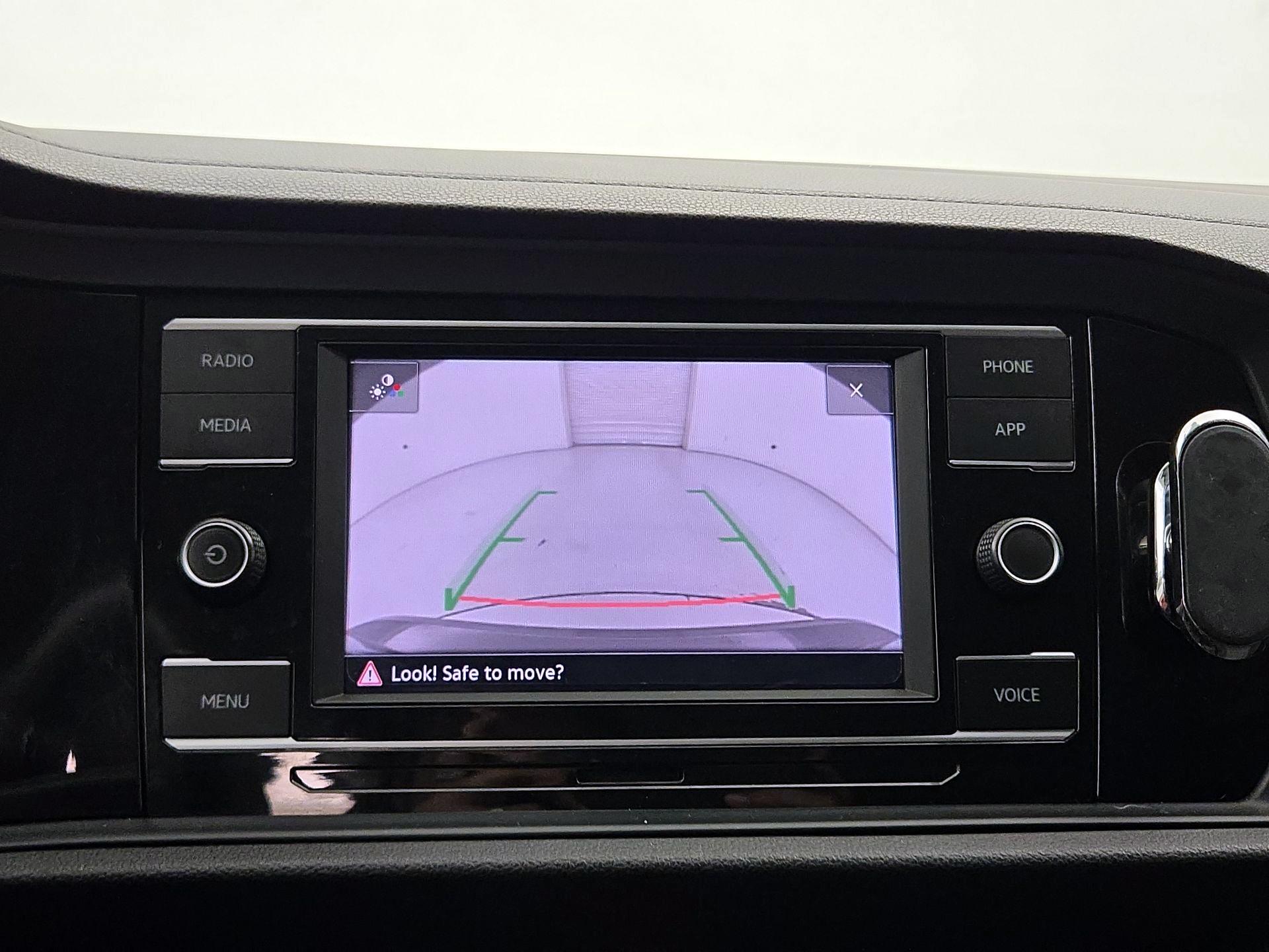 Thumbnail: 2021 Volkswagen Jetta - 14