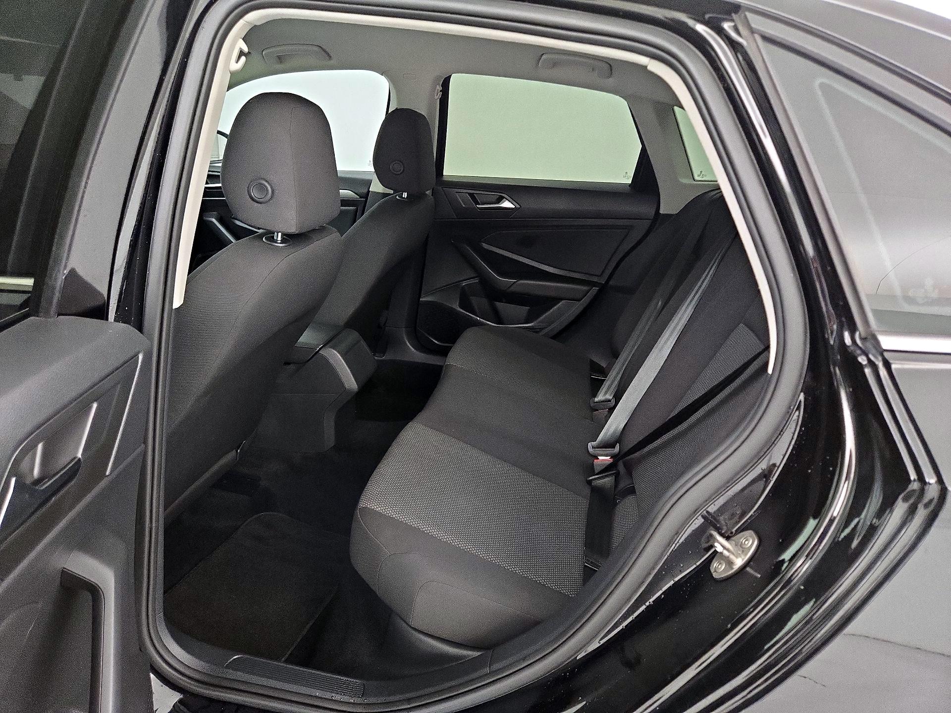 Thumbnail: 2021 Volkswagen Jetta - 19